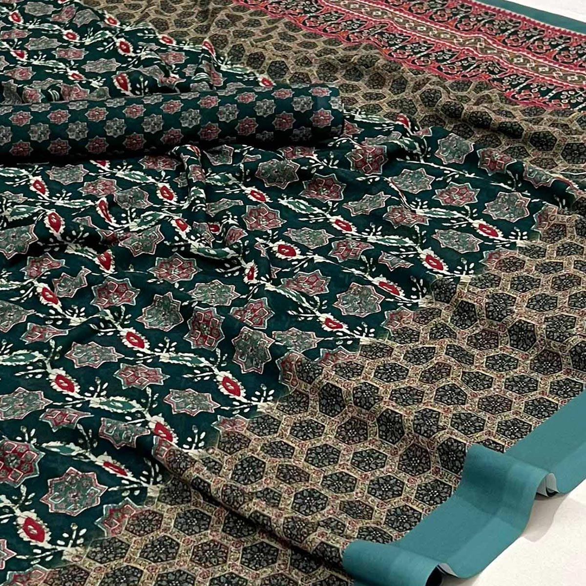 Rama Green Floral Digital Printed Georgette Saree