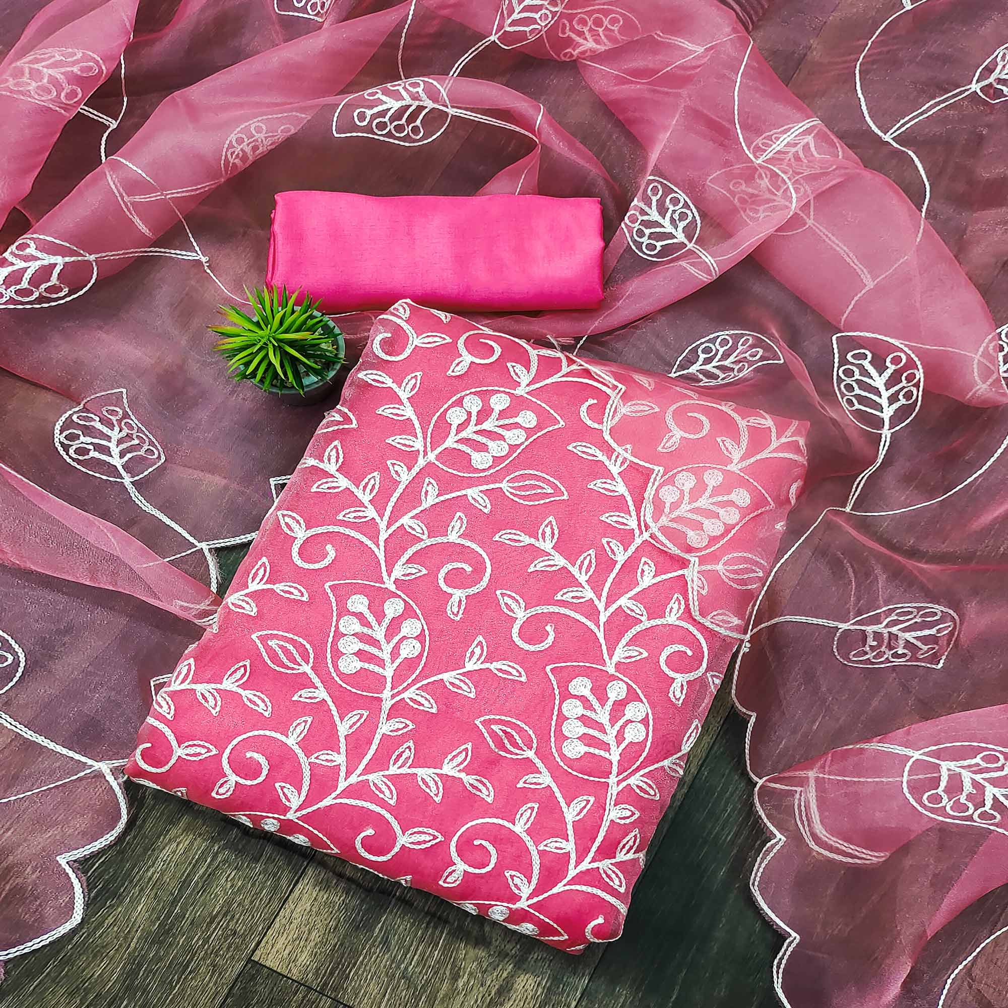 Gajri Pink Floral Embroidered Organza Dress Material