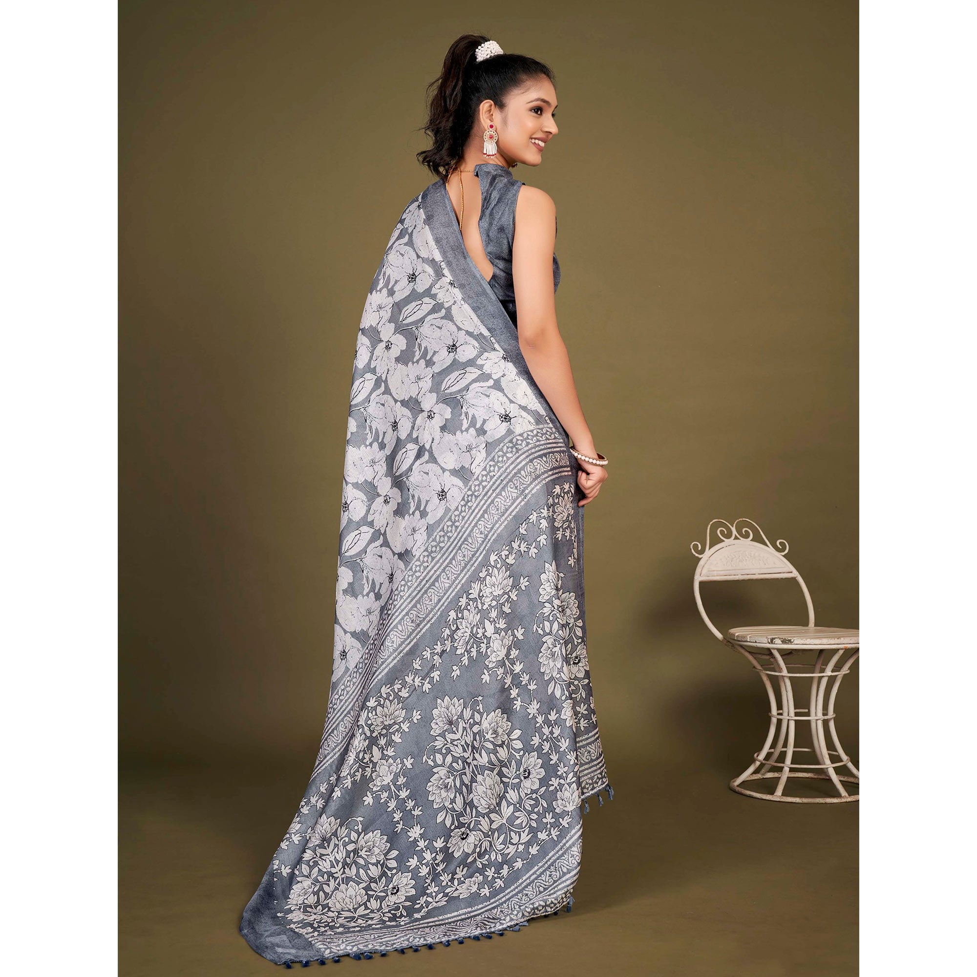 Grey Floral Printed Jute Saree With Tassels