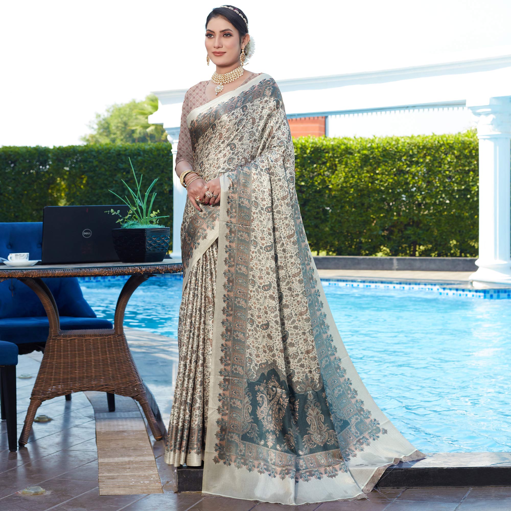 Grey Digital Printed Pashmina Saree