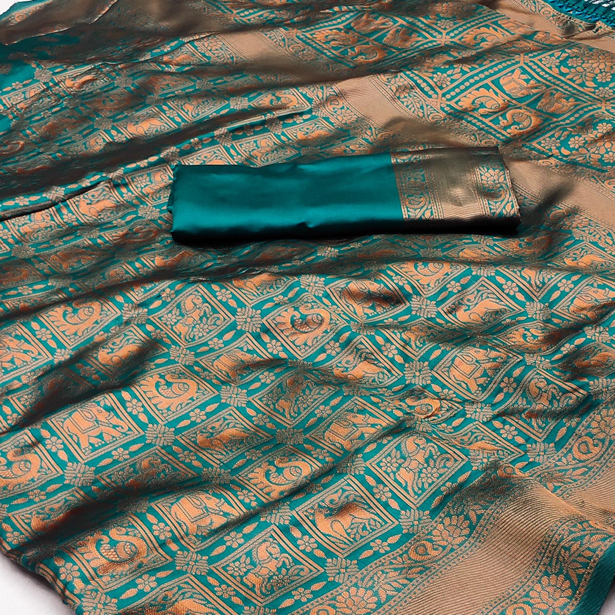 Morpich Woven Jacquard Saree With Tassels
