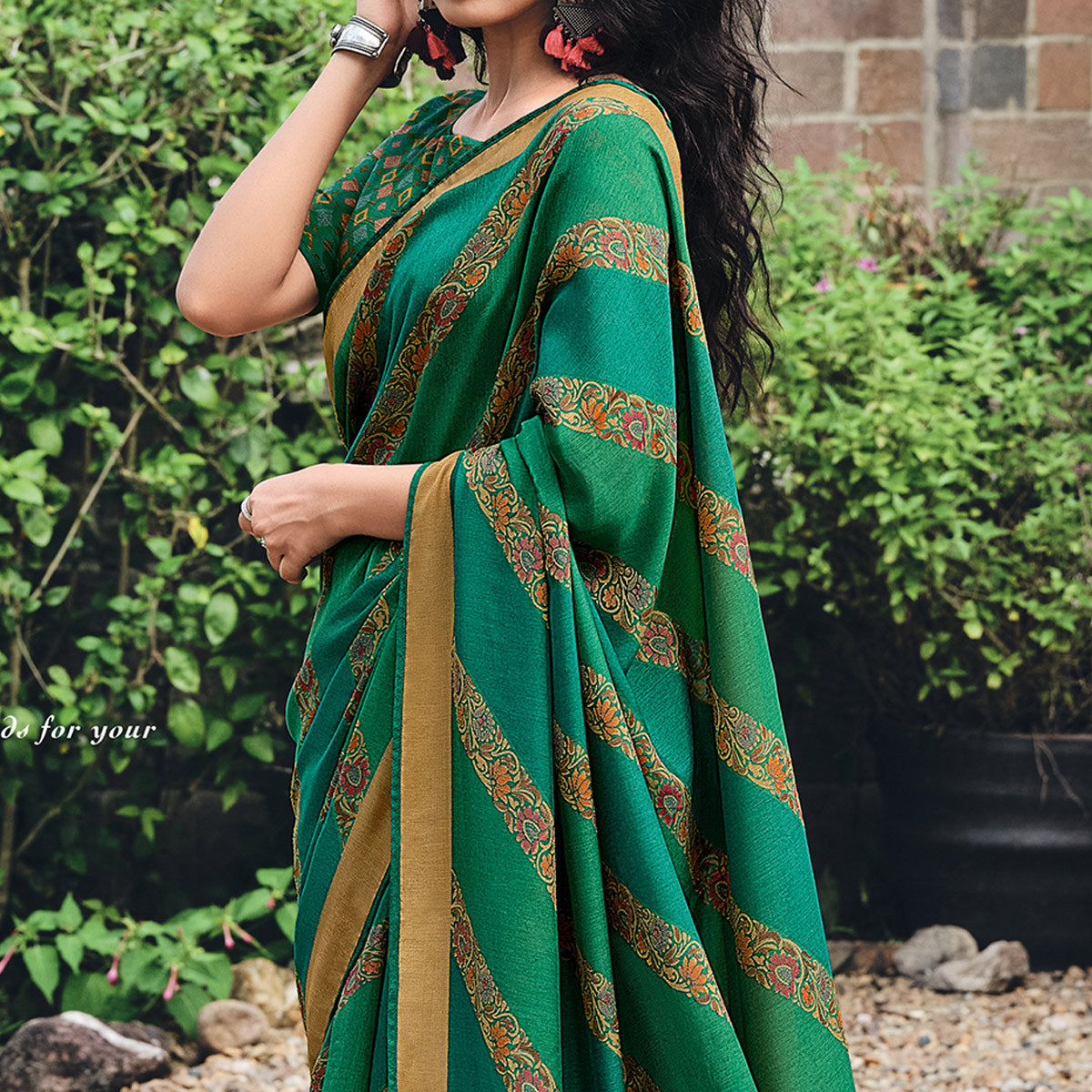 Green Floral Printed Raw Silk Saree