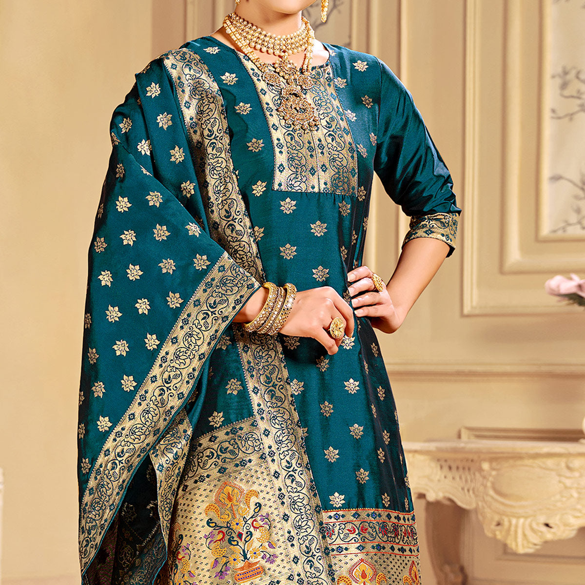 Morpich Floral Woven Tapetta Silk Salwar Suit