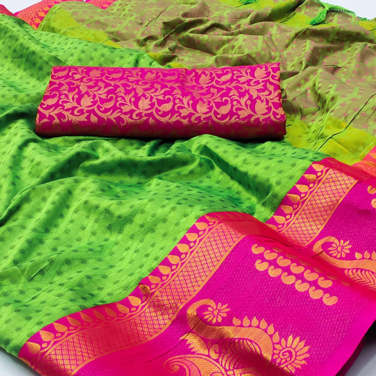 Parrot Green Woven Cotton Silk Saree With Tassels