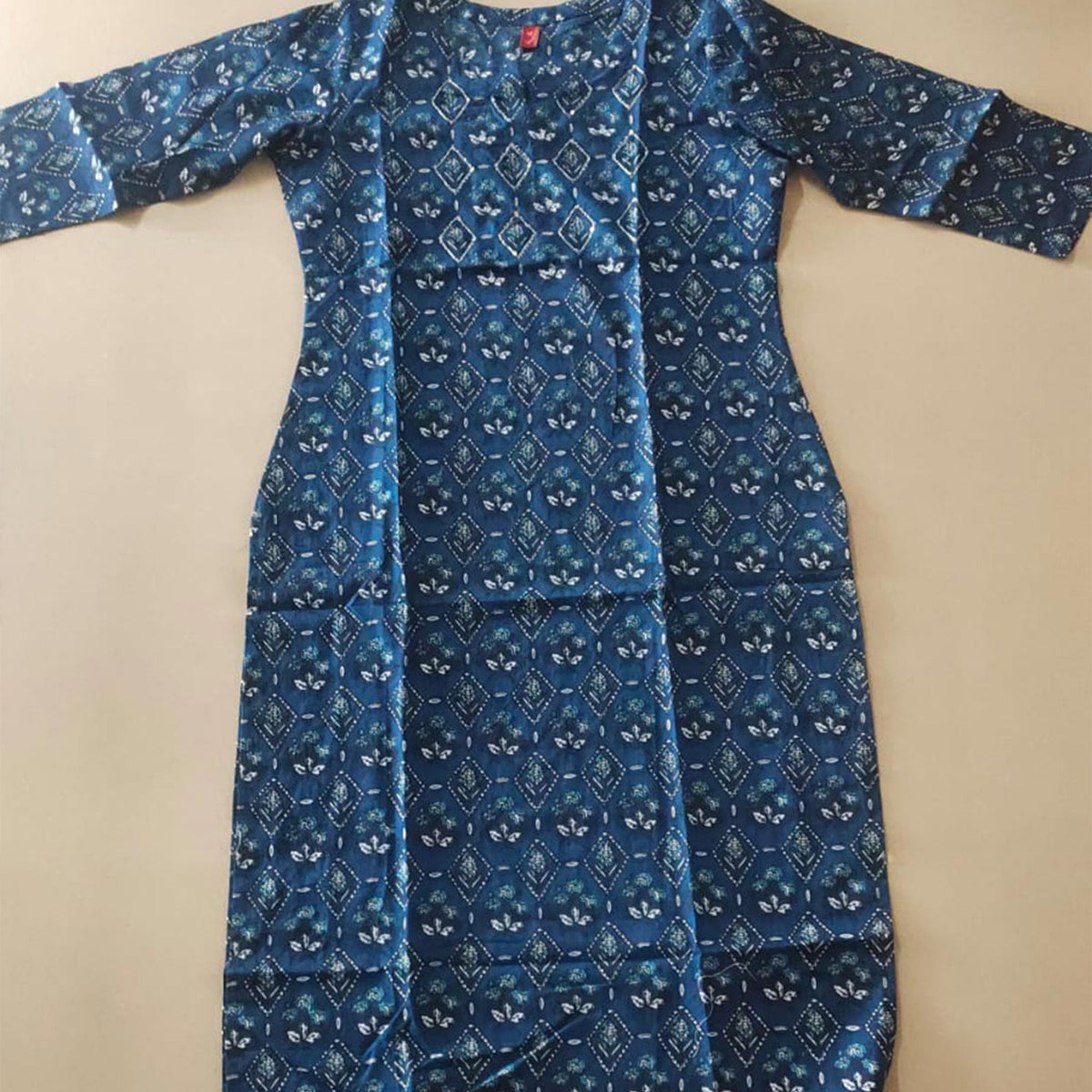 AARD-SIGNORIA-1602-NBLUE