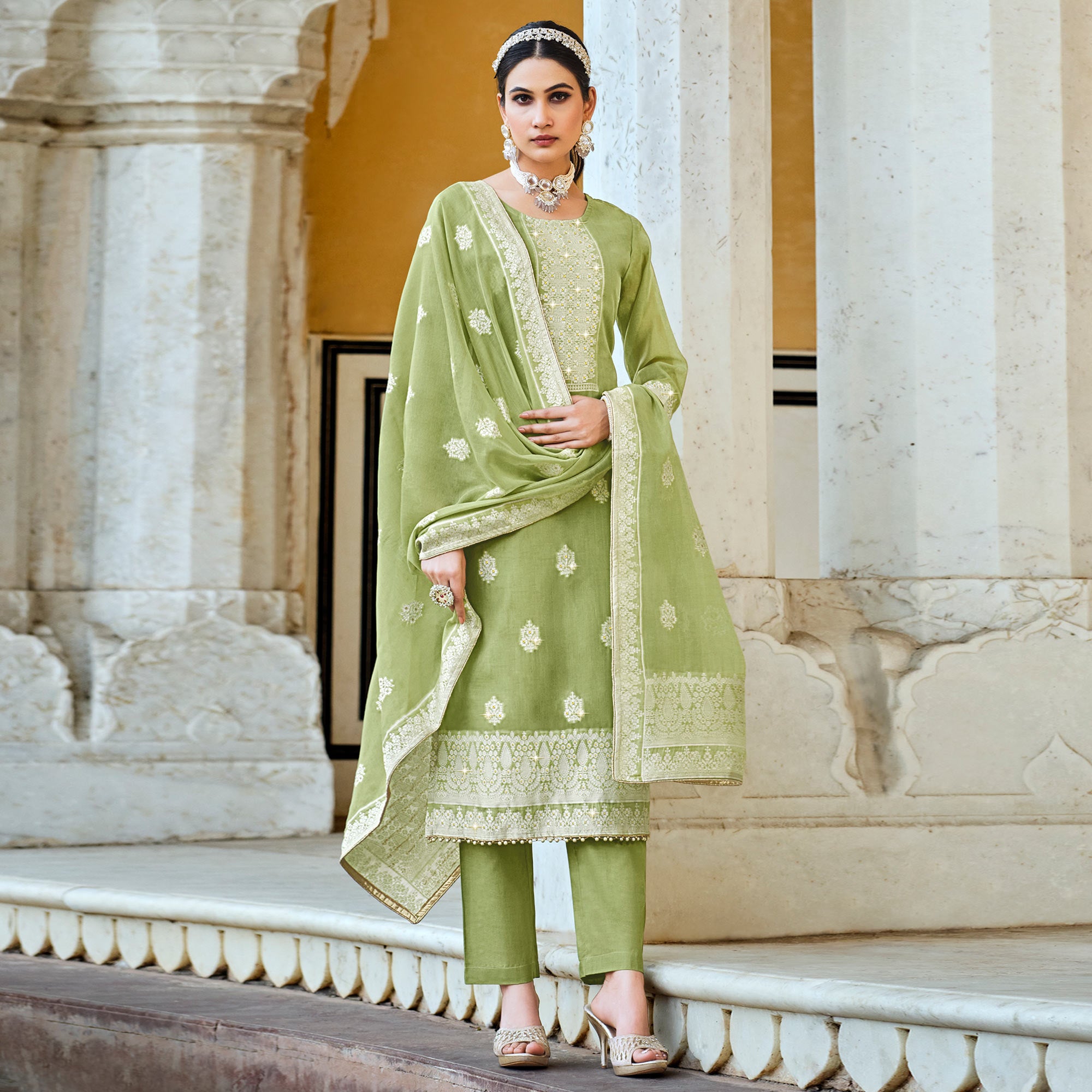 Green Woven Pure Cotton Suit