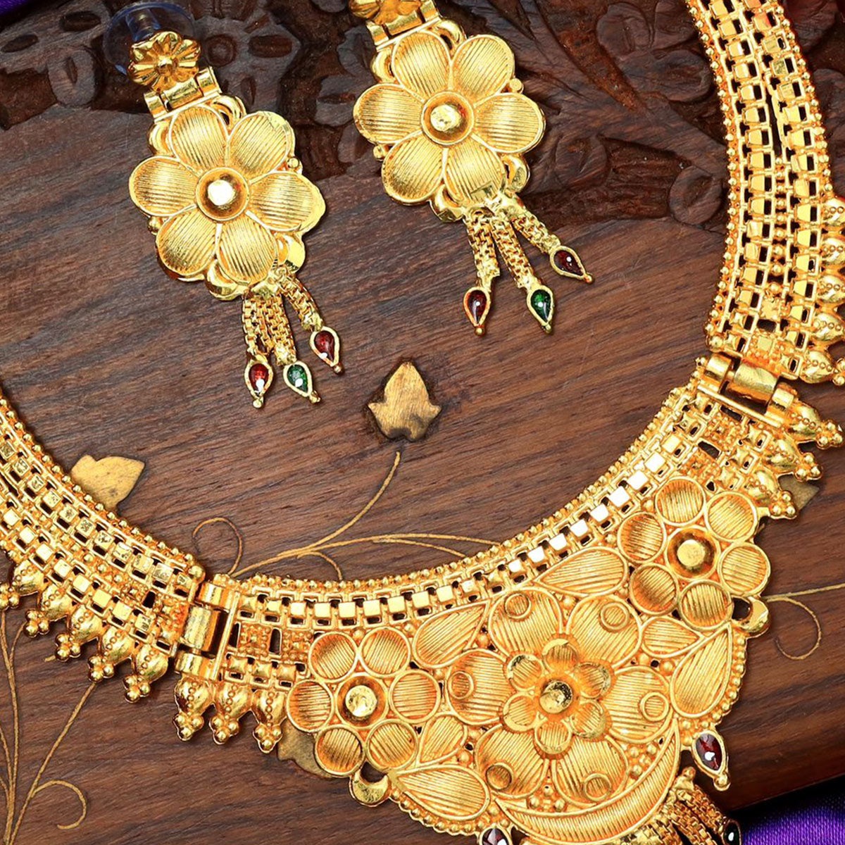 Gold Plated Alloy Necklace Set