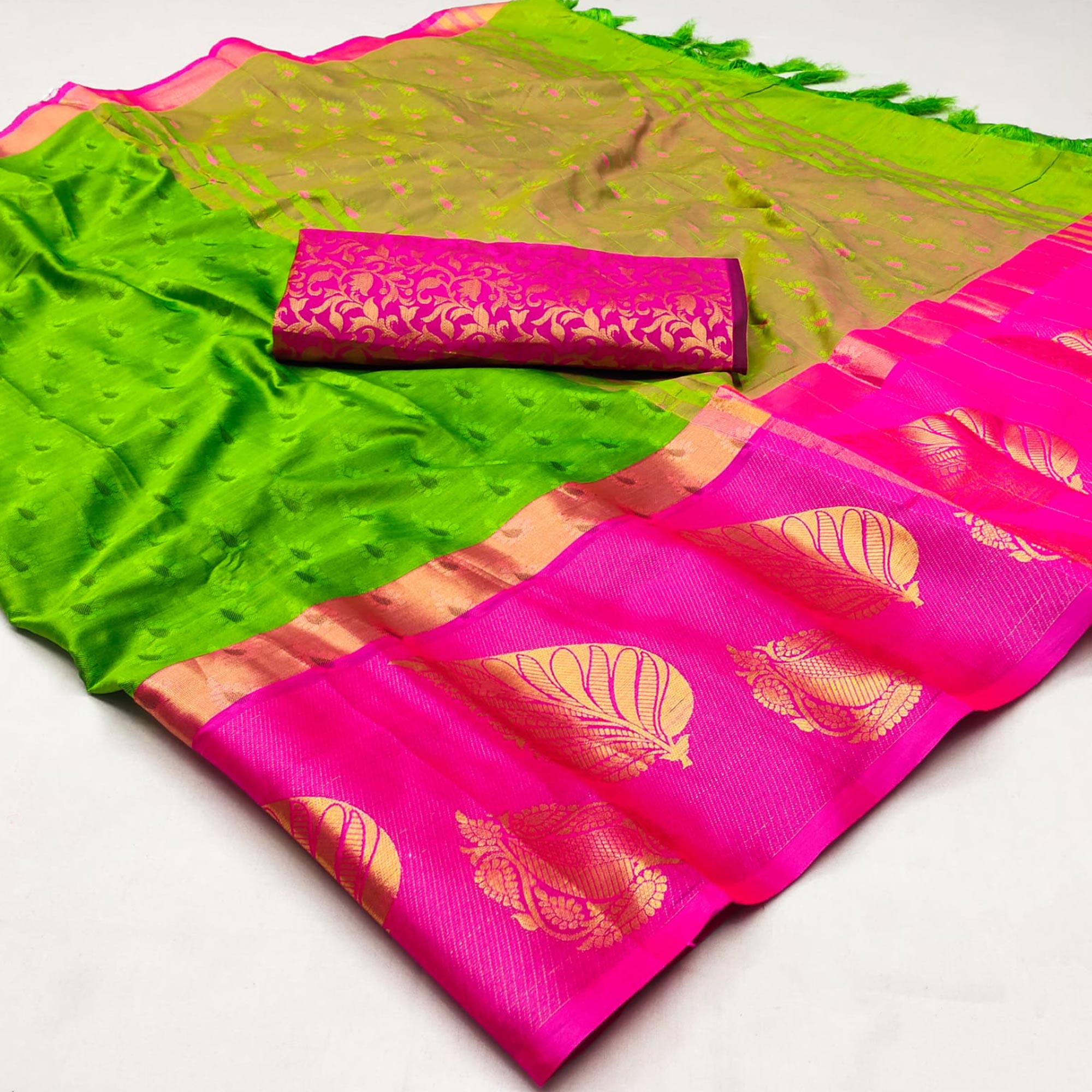 Parrot Green Woven Cotton Silk Saree With Tassels
