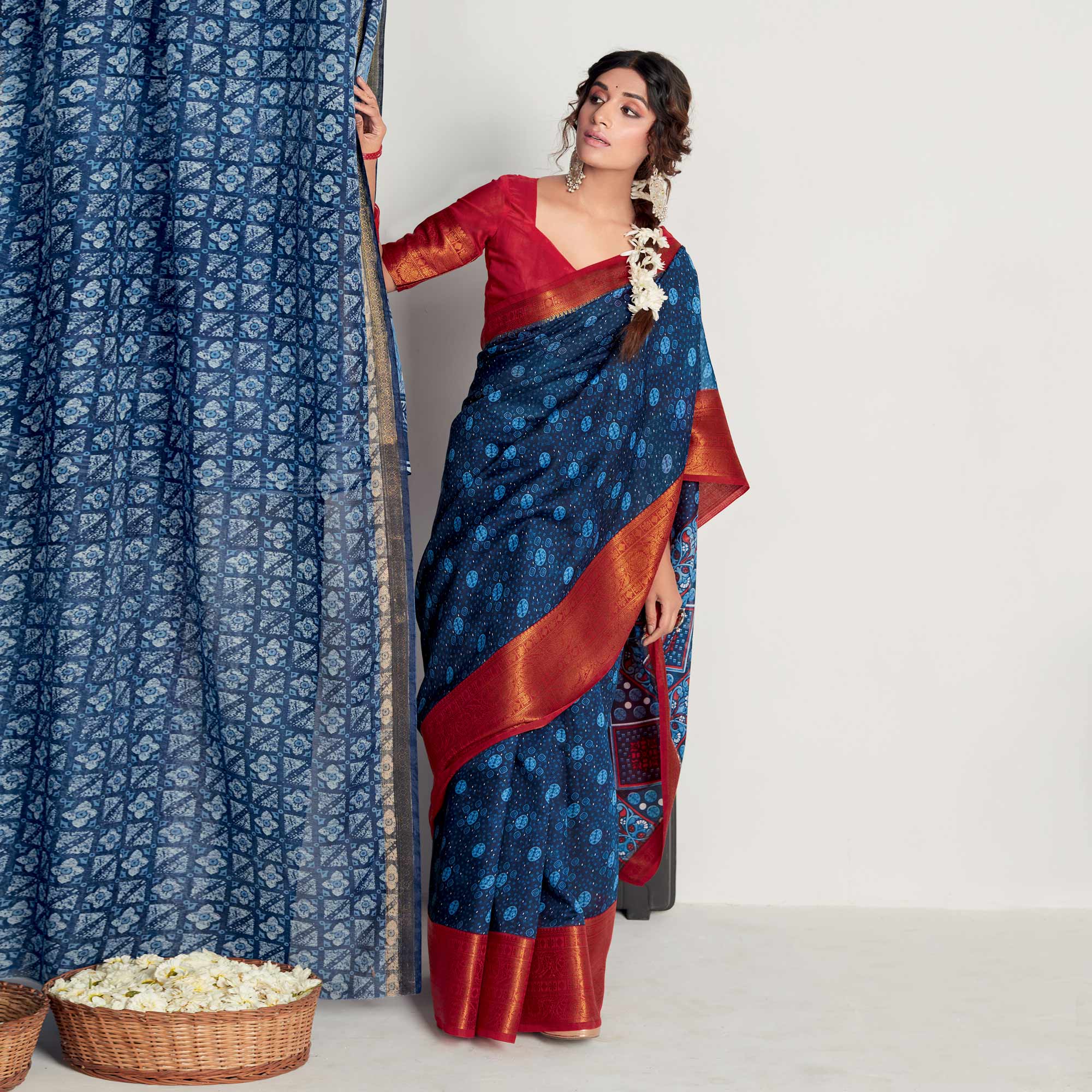 Blue Printed With Woven Border Cotton Blend Saree