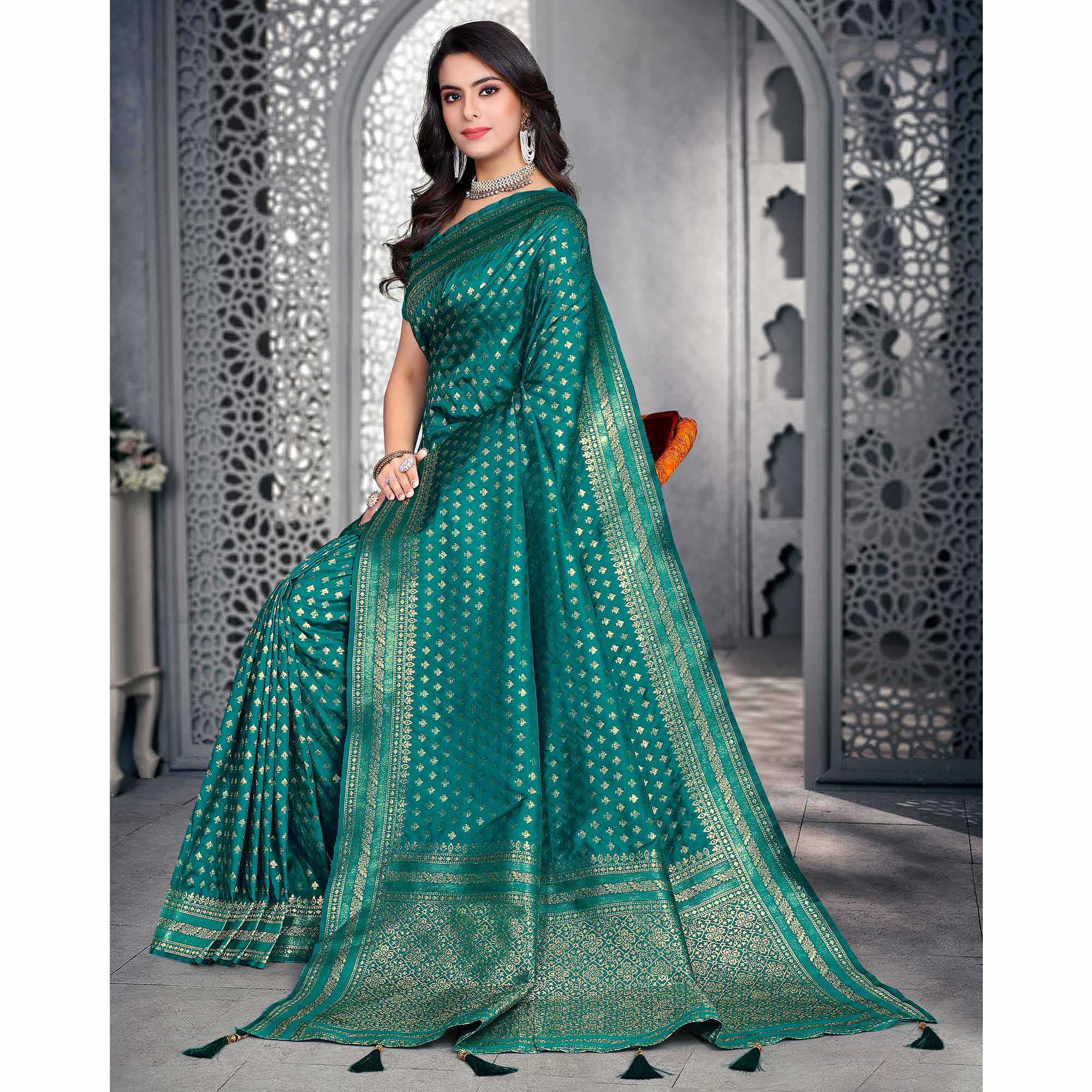 Rama Green Woven Banarasi Silk Saree With Tassels