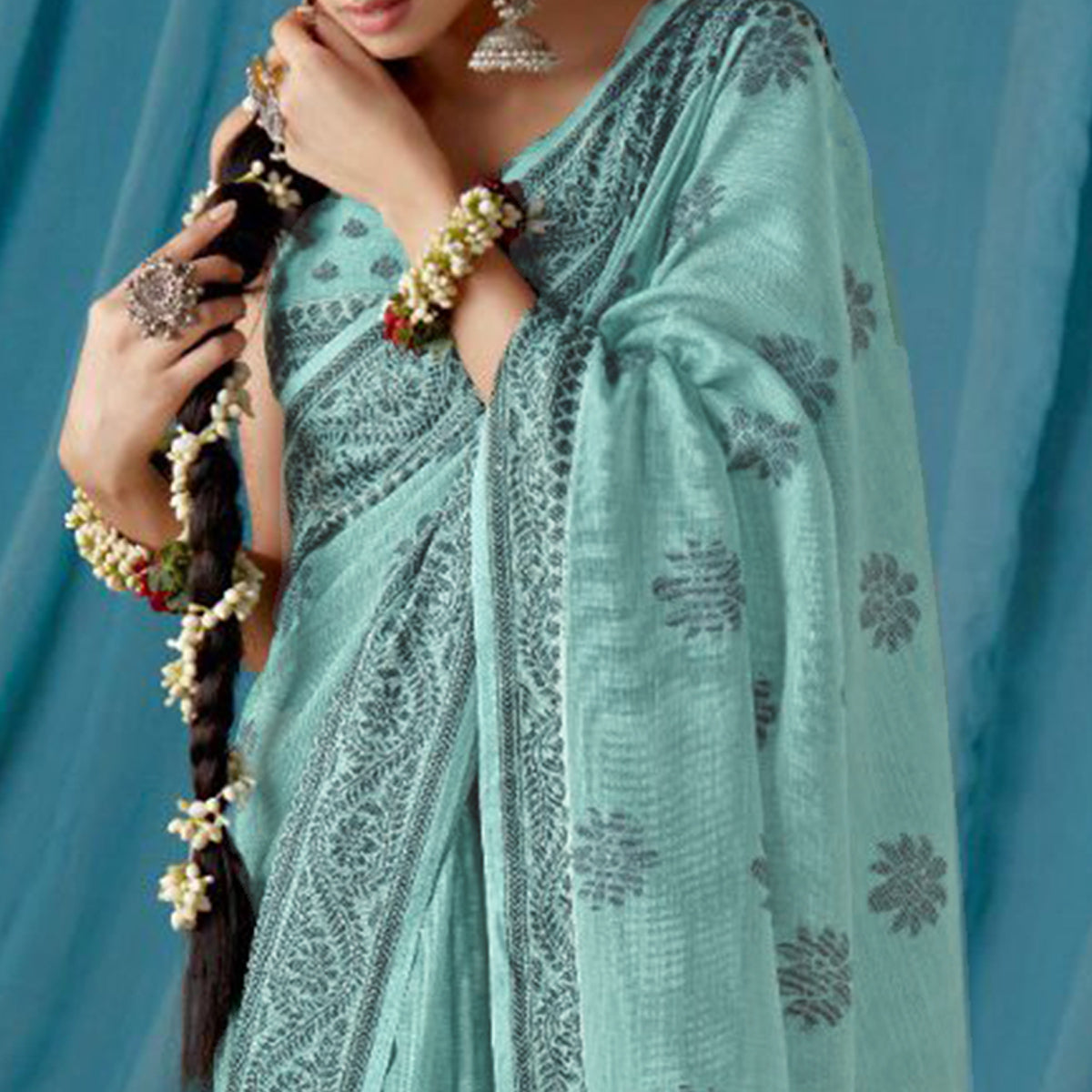 Rama Green Thread Woven Cotton Silk Saree