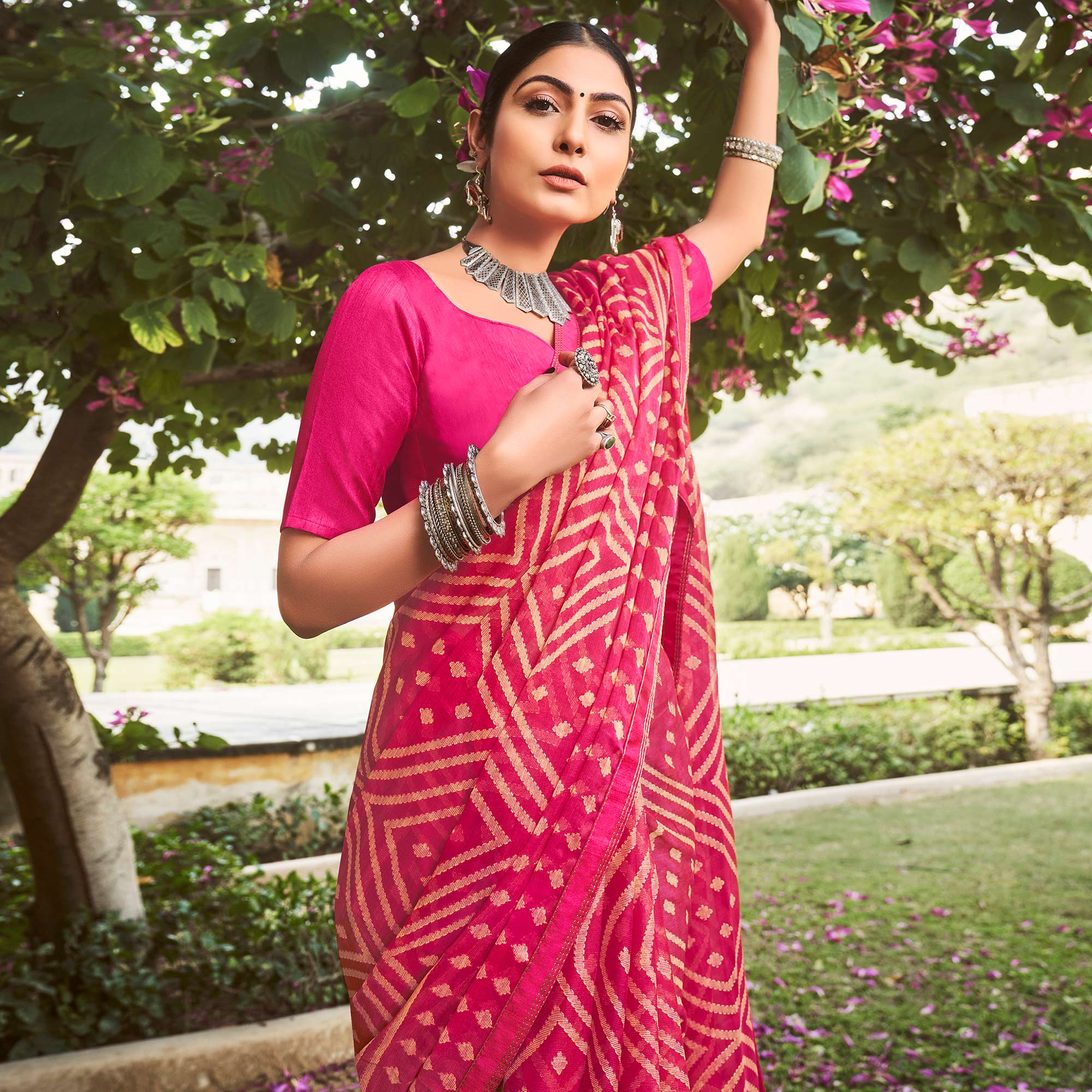 LTFAB-SAKHI-2941