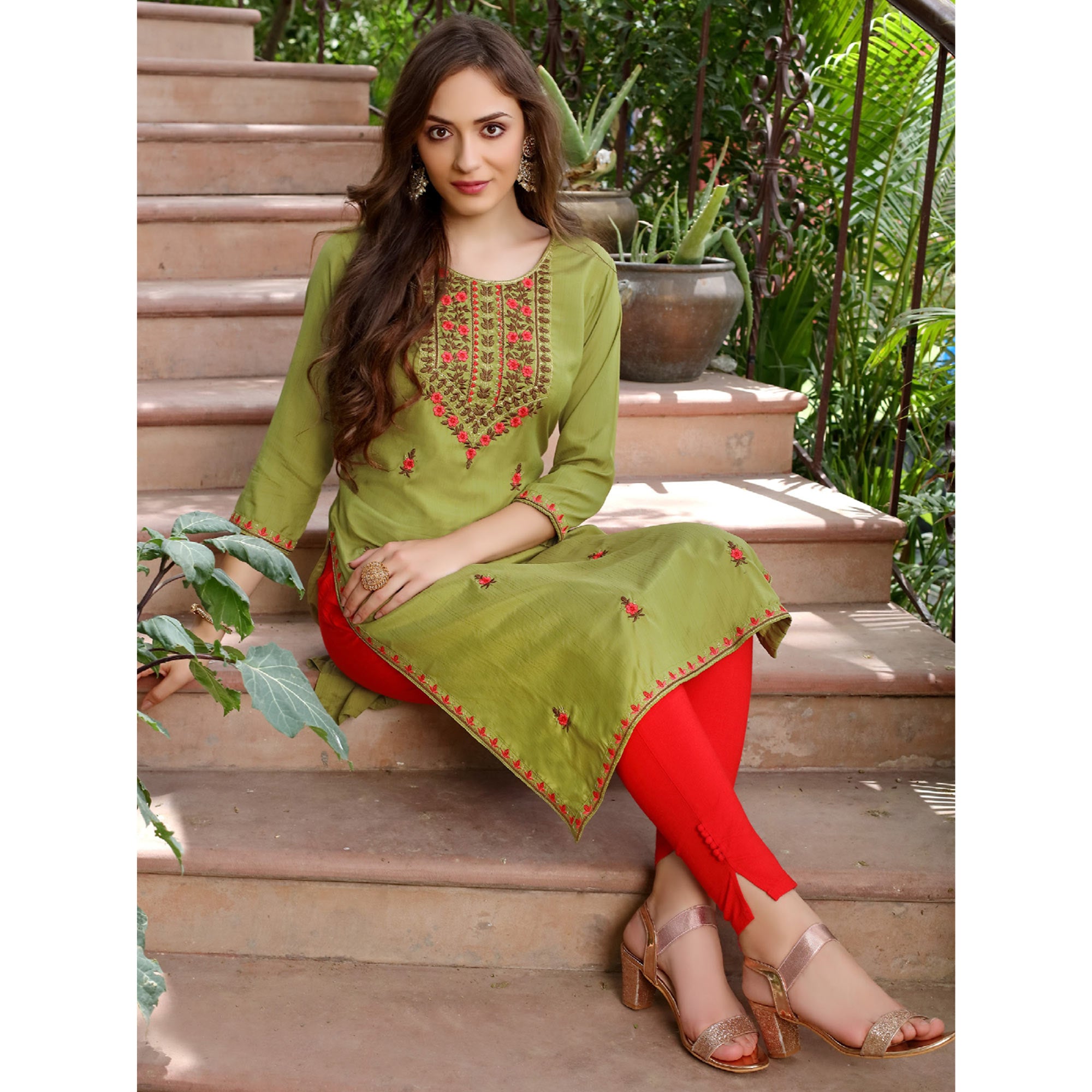 Green Floral Embroidered Muslin Kurti