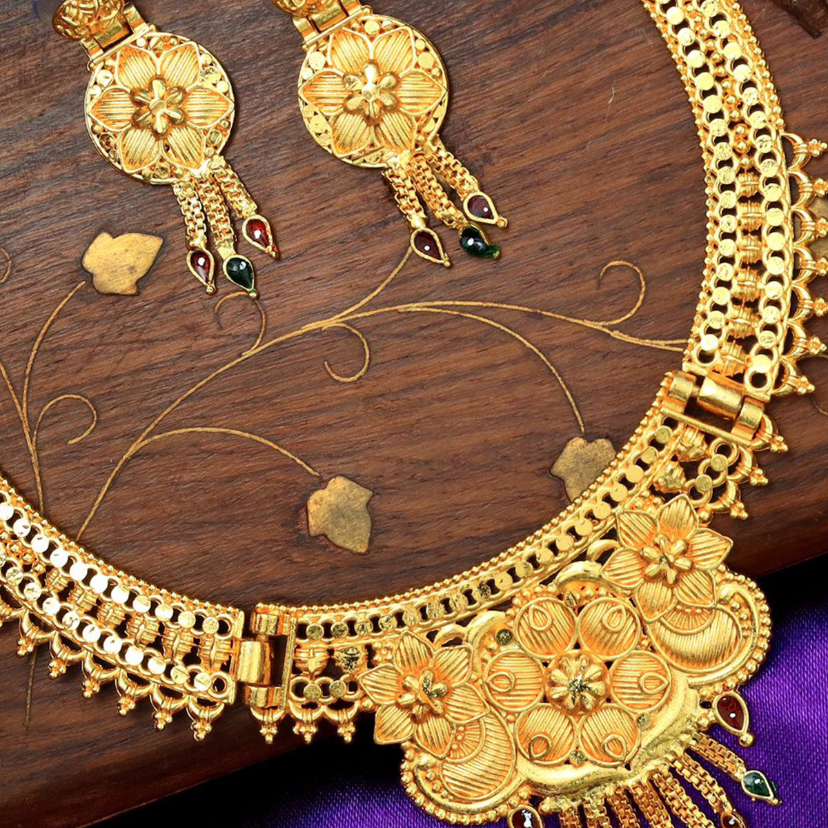 Gold Plated Alloy Necklace Set