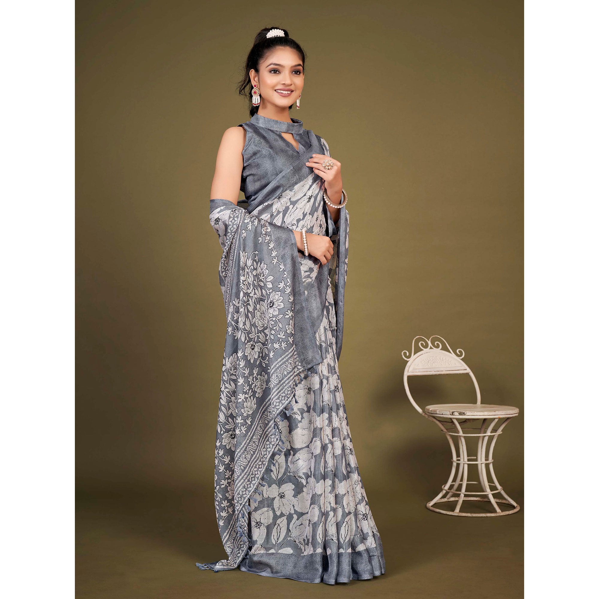 Grey Floral Printed Jute Saree With Tassels