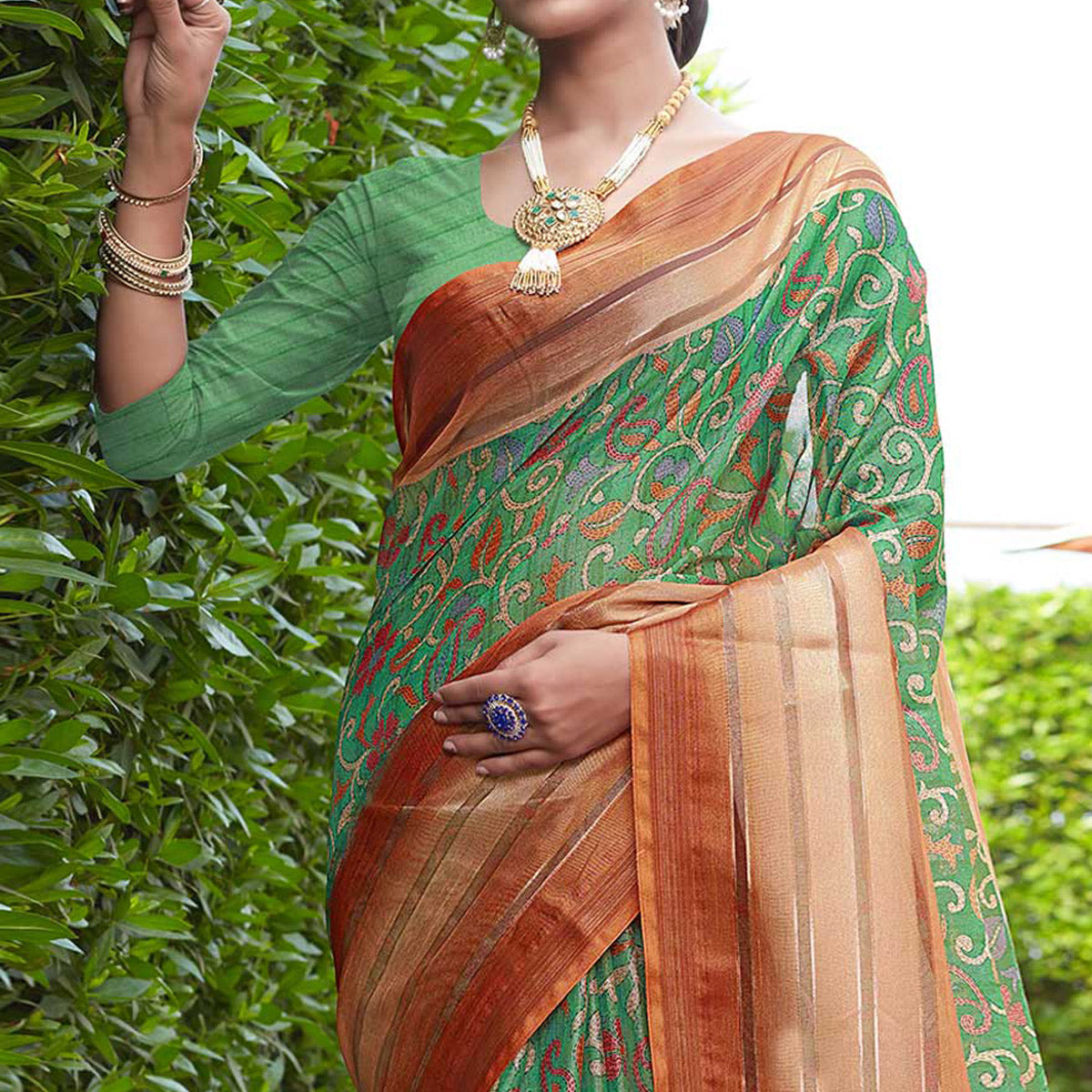 Green Floral Digital Printed Cotton Blend Saree