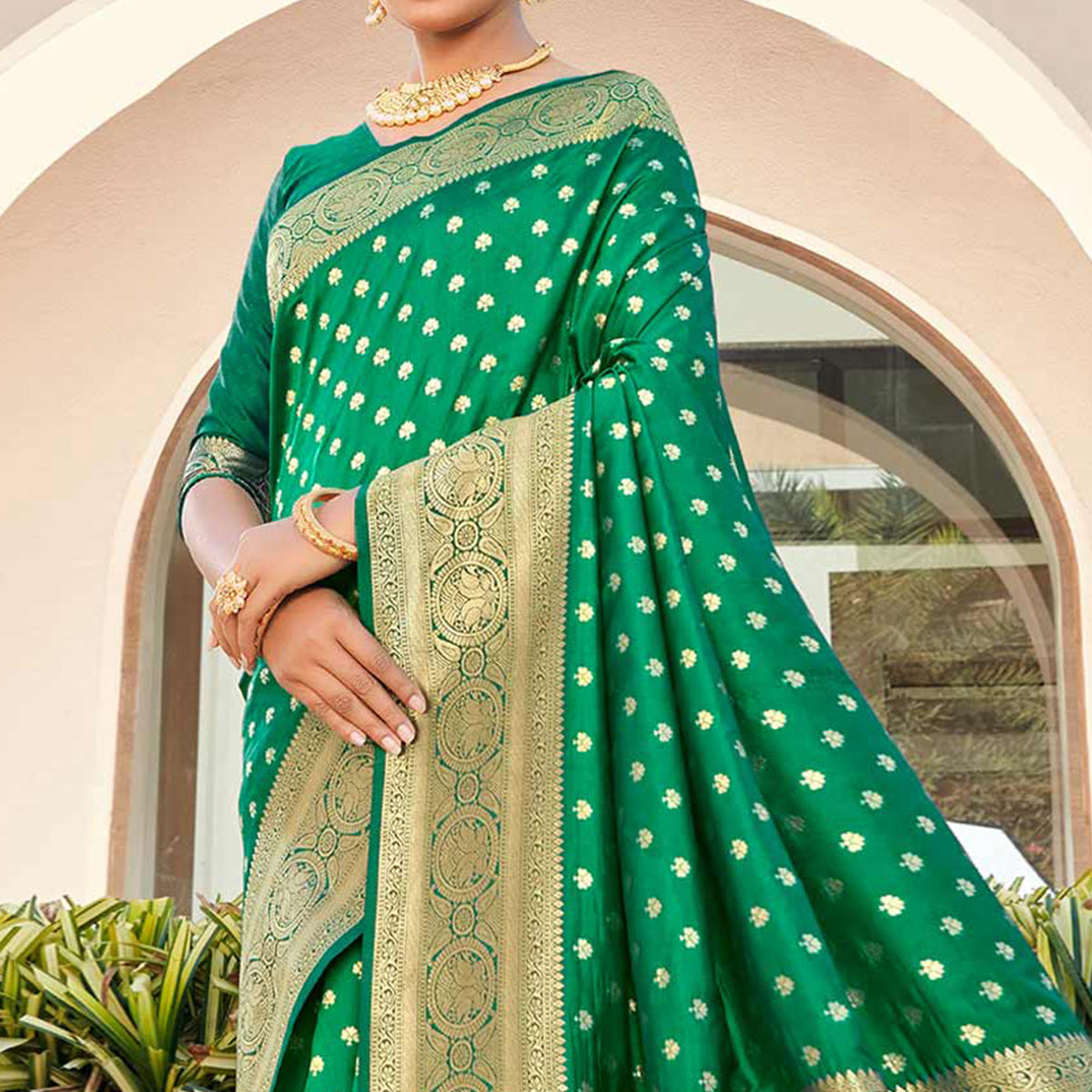 Green Woven Art Silk Paithani Saree