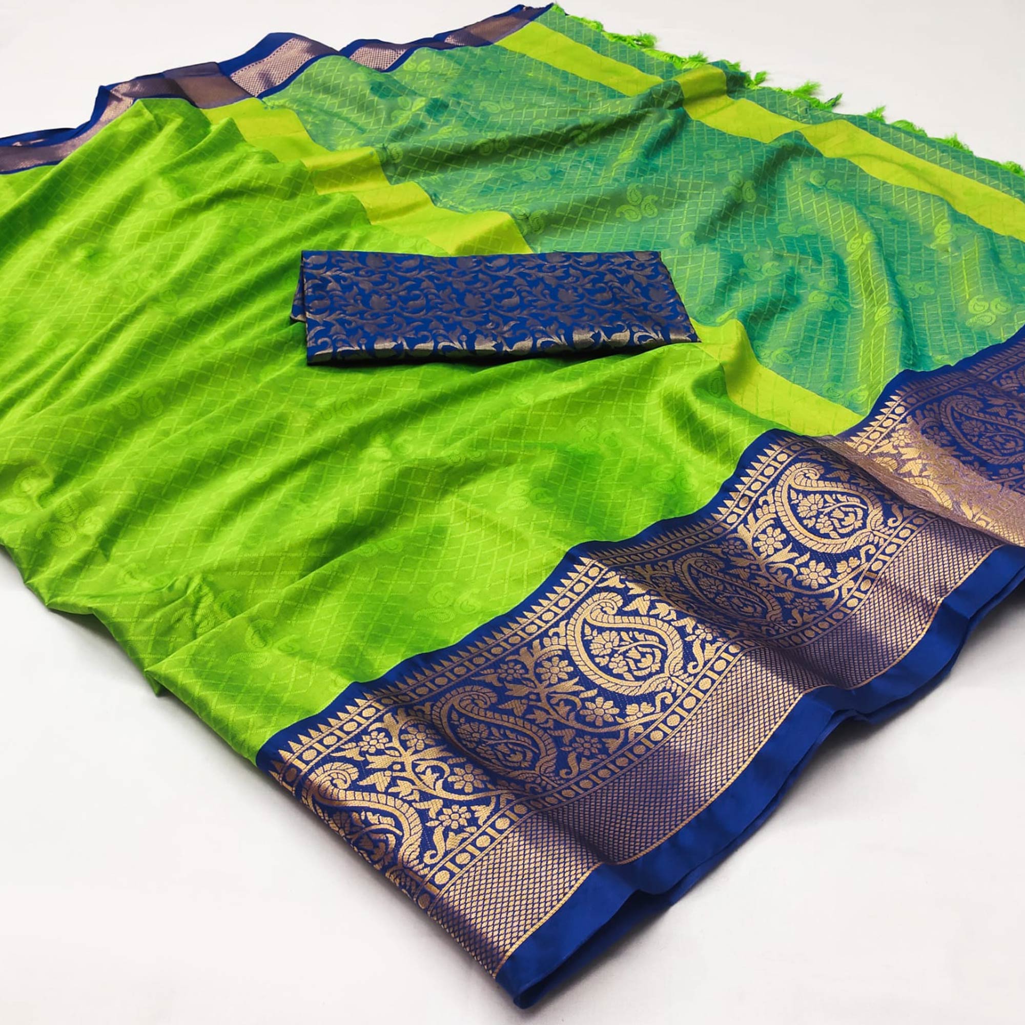 Parrot Green Woven Cotton Silk Saree With Tassels