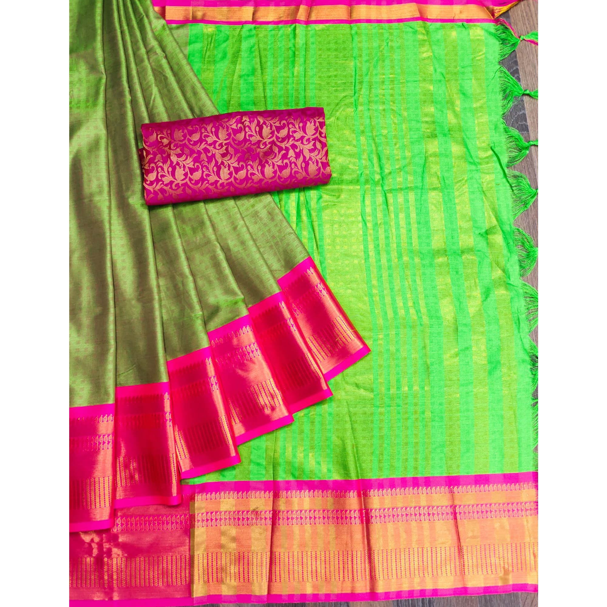 Parrot Green Woven Cotton Silk Saree With Tassels