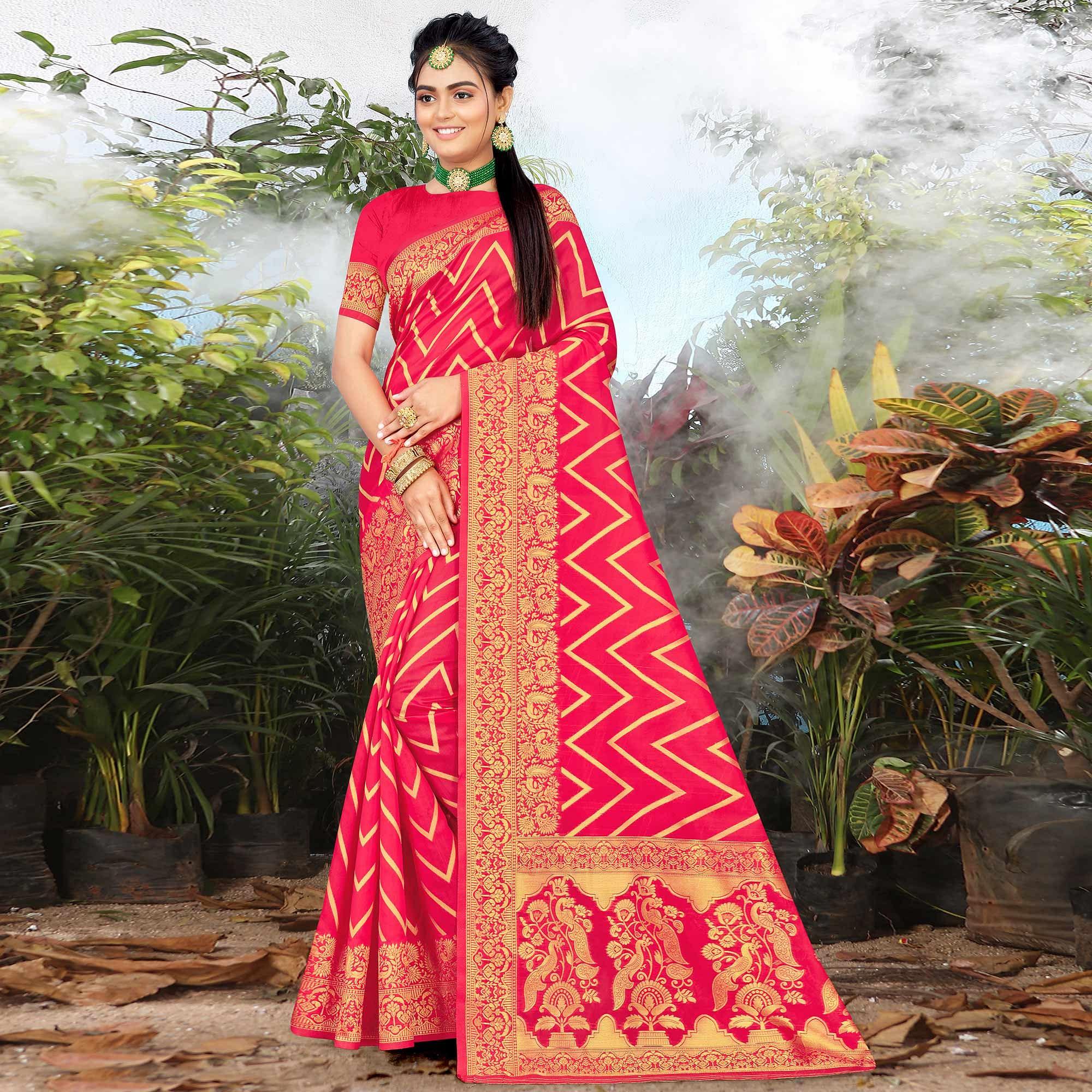 Gajari Festive Wear Woven Banarasi Silk Saree - Peachmode