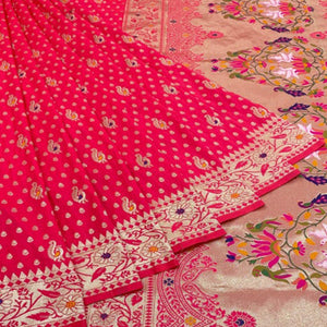 Gajari Pink Zari Woven Art Silk Saree - Peachmode