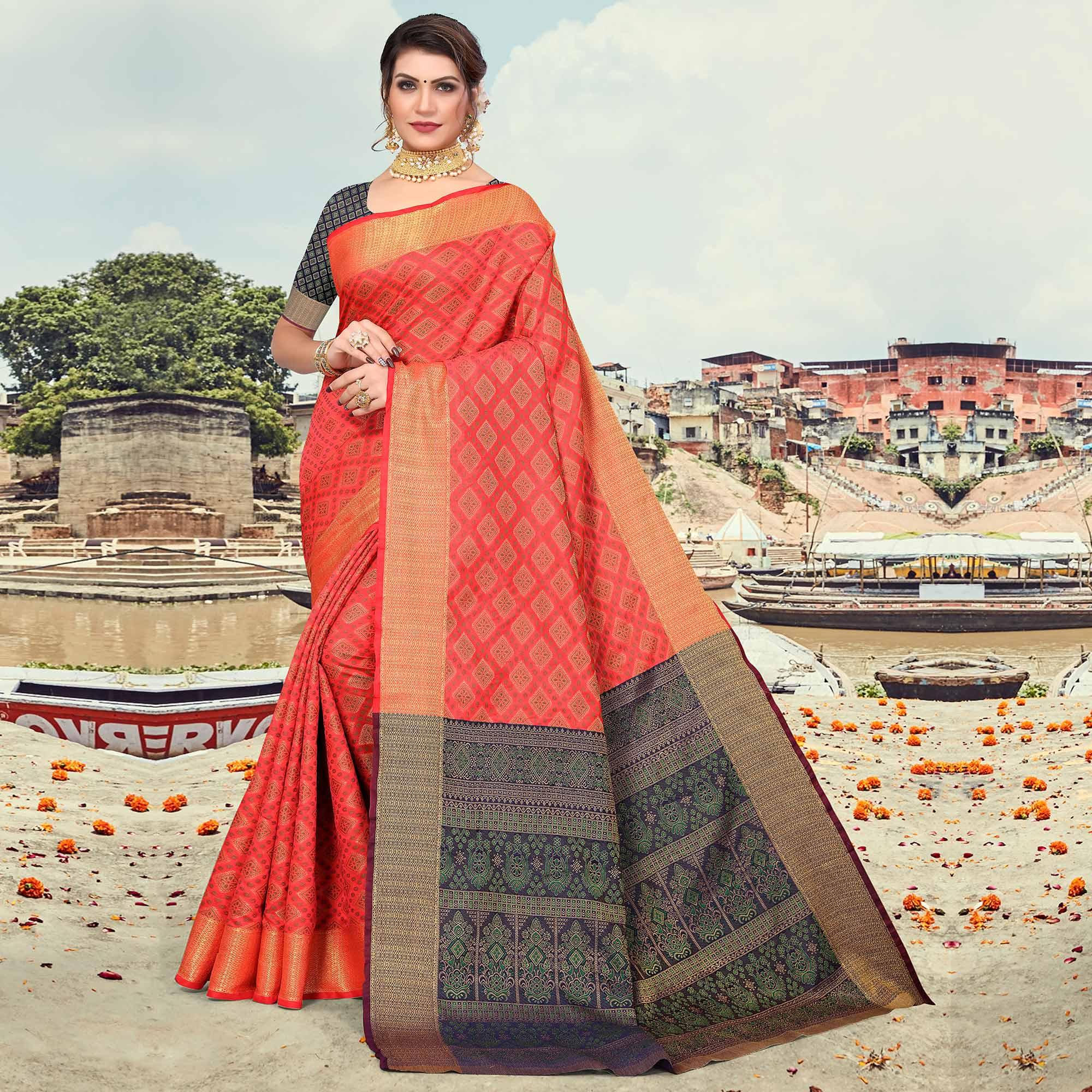 Gajri Pink Woven Jacquard Saree - Peachmode