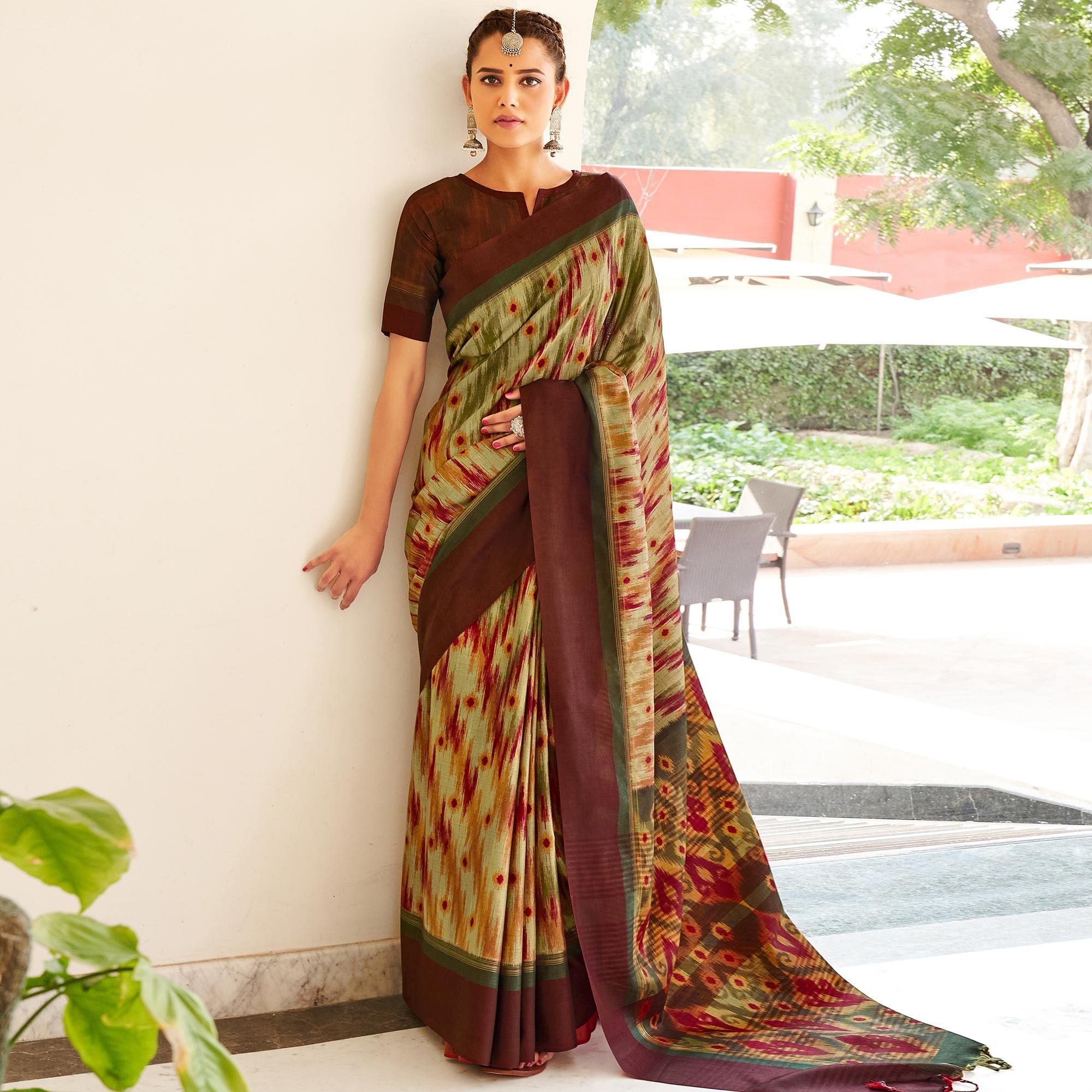 Glowing Green Coloured Partywear Woven Silk Saree - Peachmode