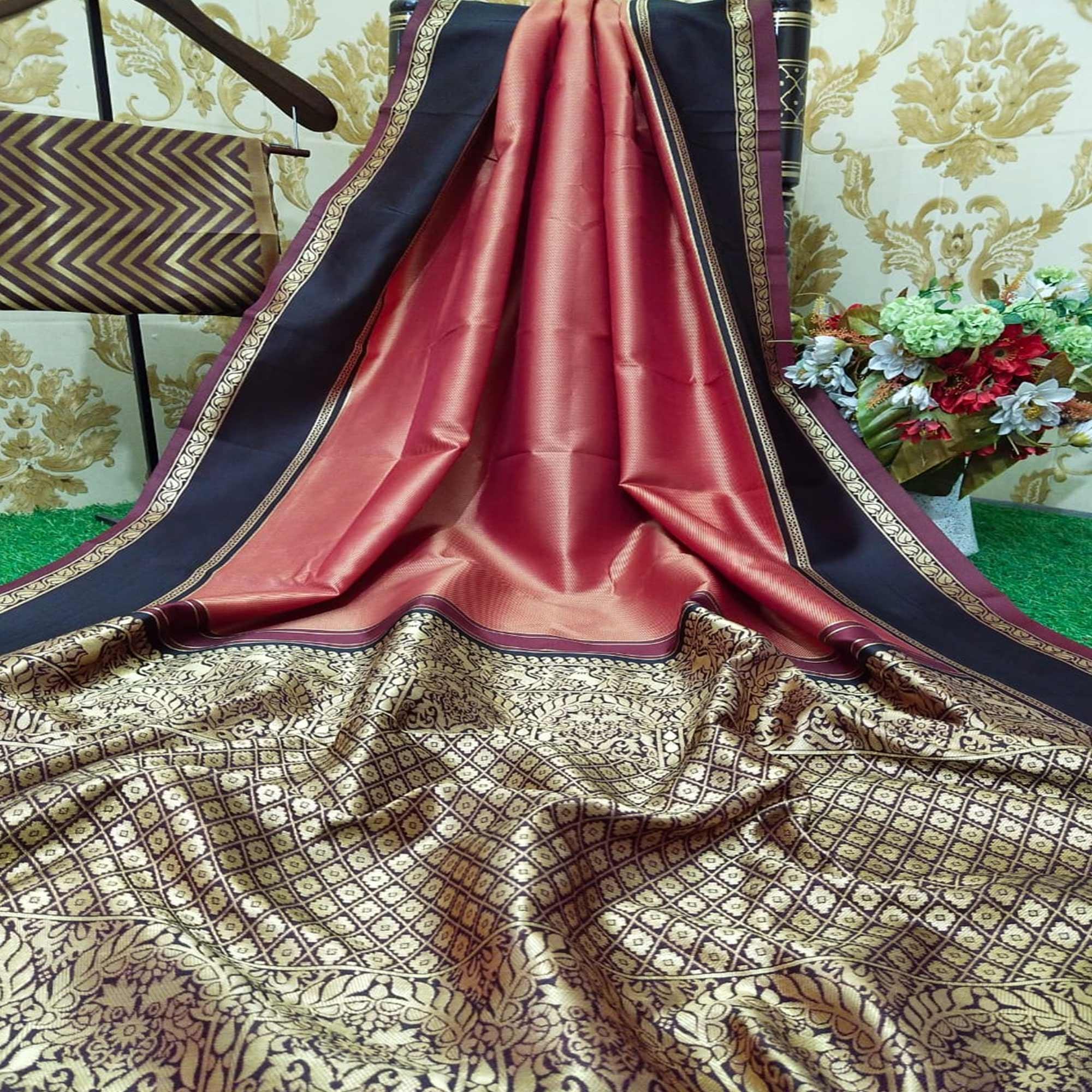 Glowing Red Colored Festive Wear Woven Silk Saree - Peachmode