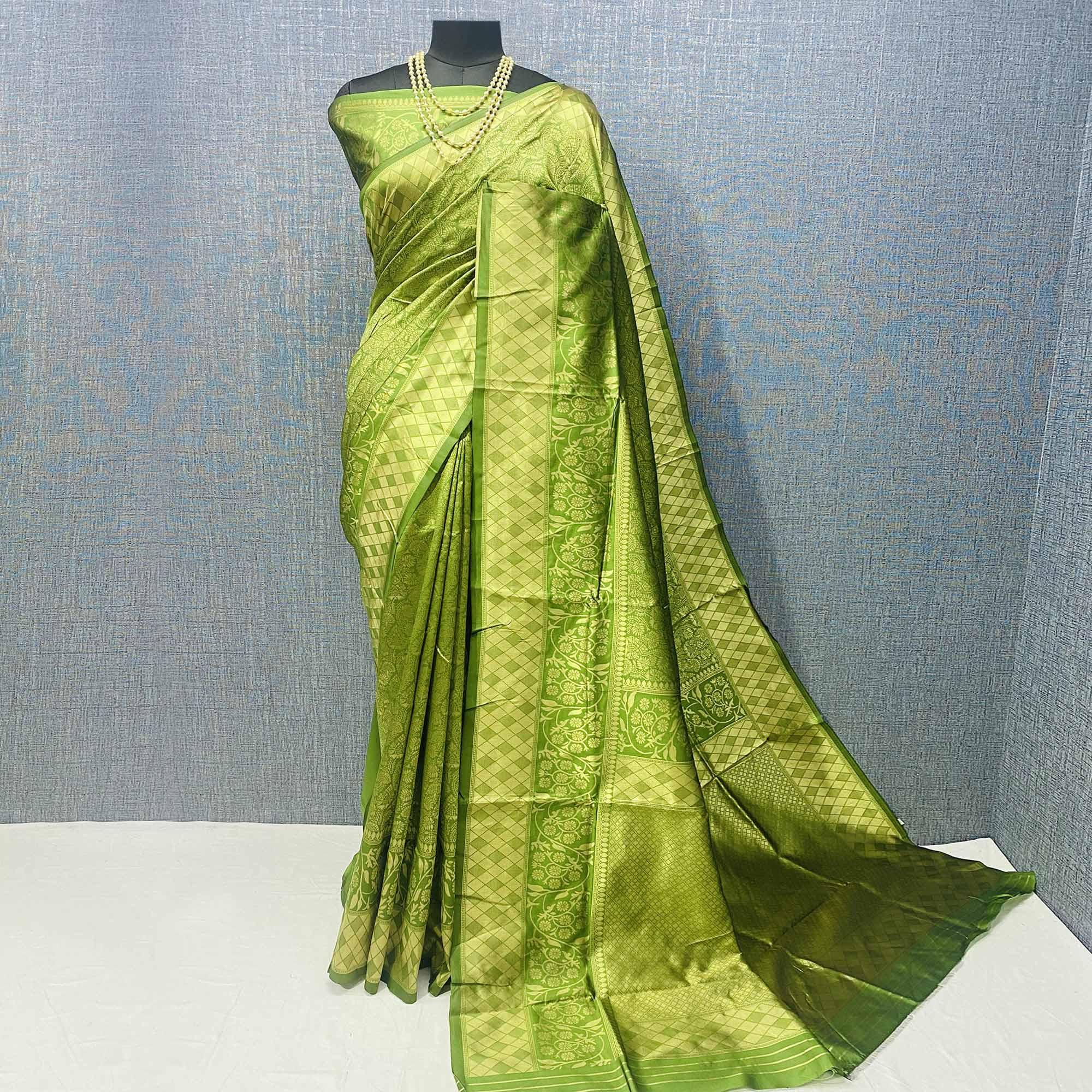 Green & Golden Woven Banarasi Silk Saree - Peachmode