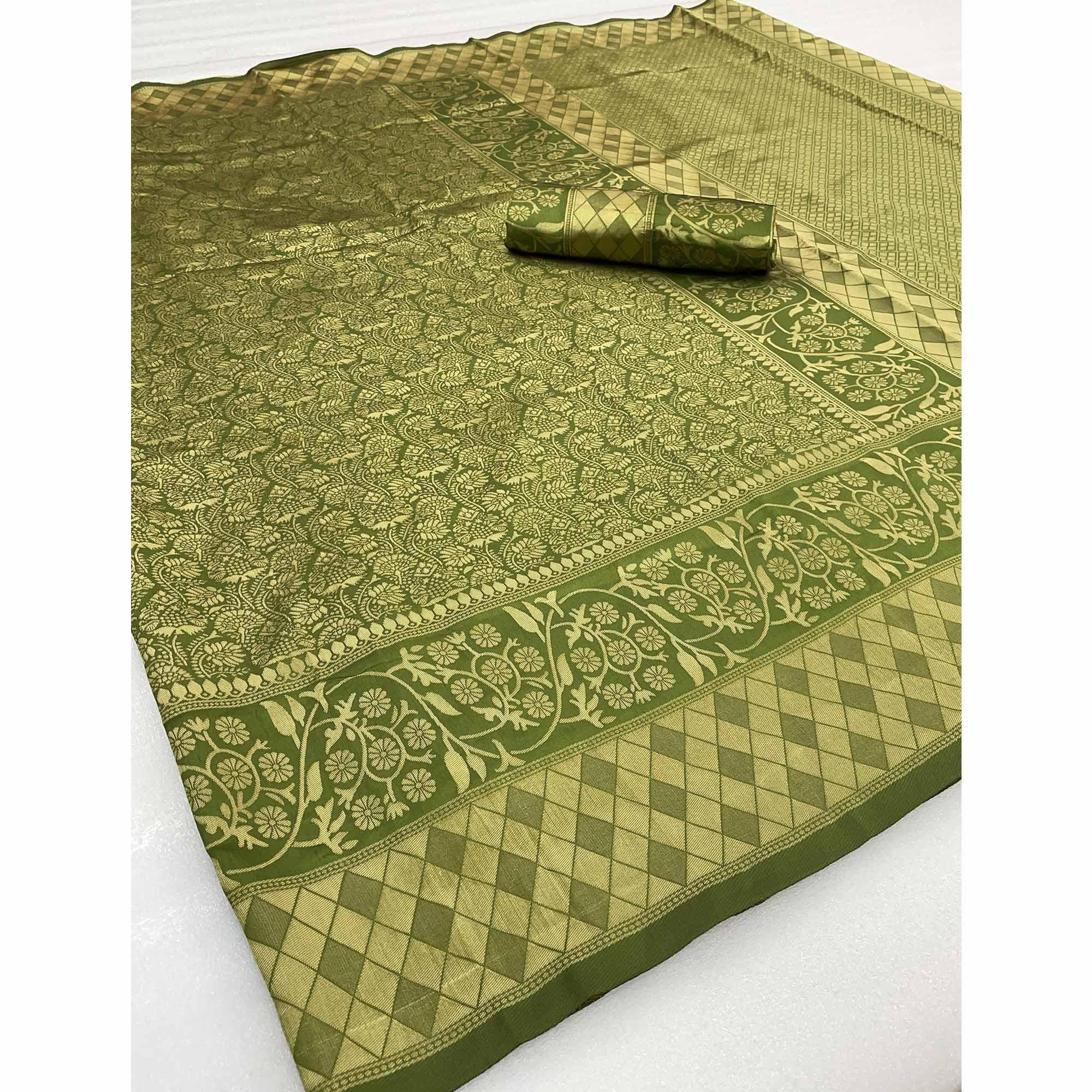Green & Golden Woven Banarasi Silk Saree - Peachmode