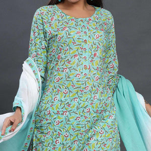 Green Casual Wear Floral Printed Cotton Kurti - Pant Set With Dupatta - Peachmode