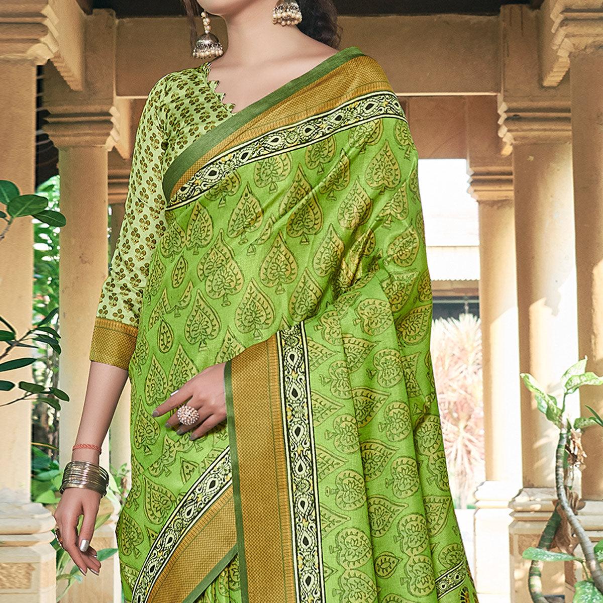 Green Casual Wear Printed Silk Saree - Peachmode