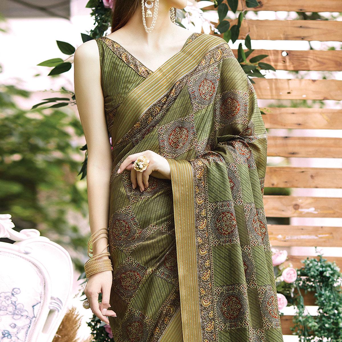 Green Digital Printed Art Silk Saree - Peachmode