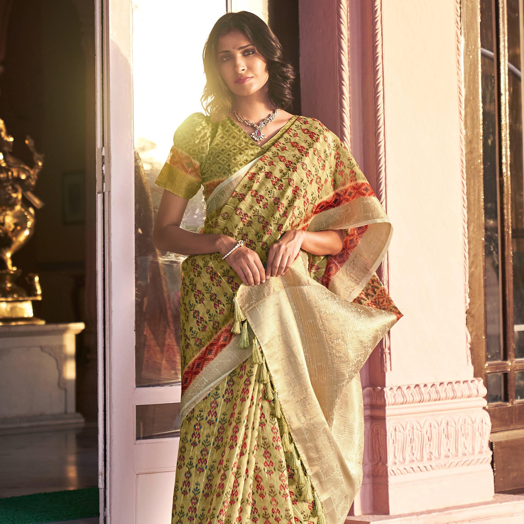 Green Digital Printed Linen Saree - Peachmode