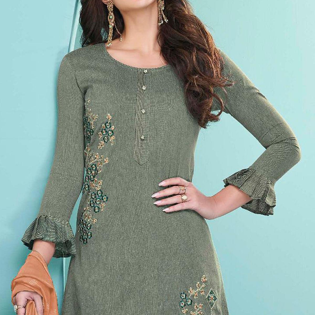 Green Embroidered Cotton Kurti Pant Set With Dupatta - Peachmode