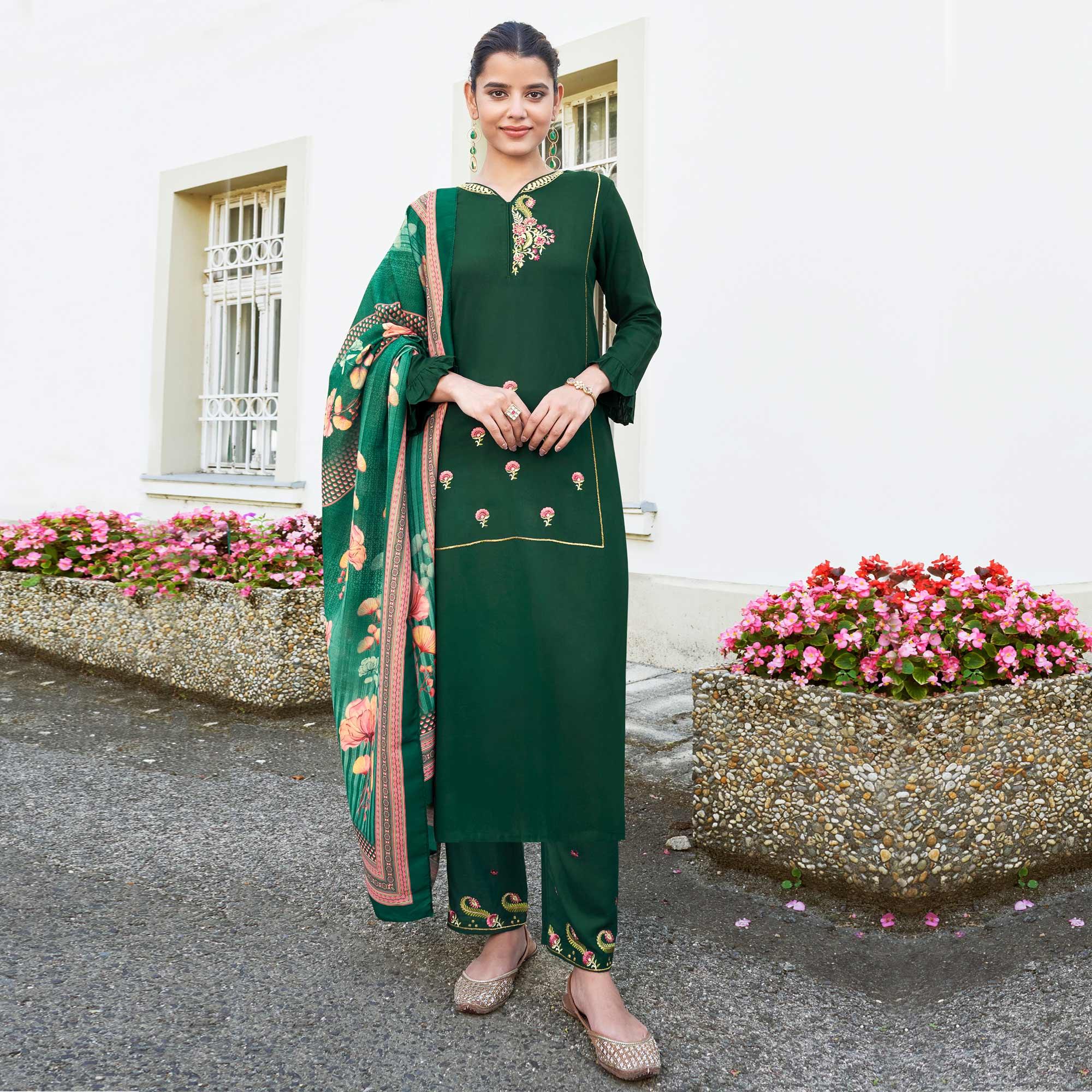 Green Embroidered Rayon Kurti Pant Set With Dupatta - Peachmode