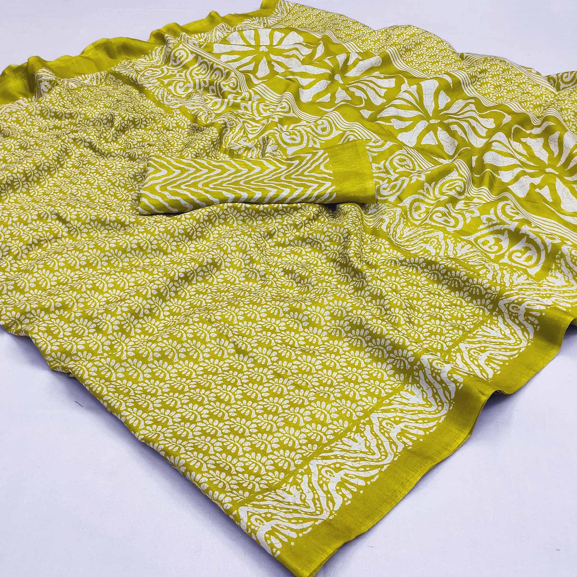 Green Floral Printed Raw Silk Saree - Peachmode