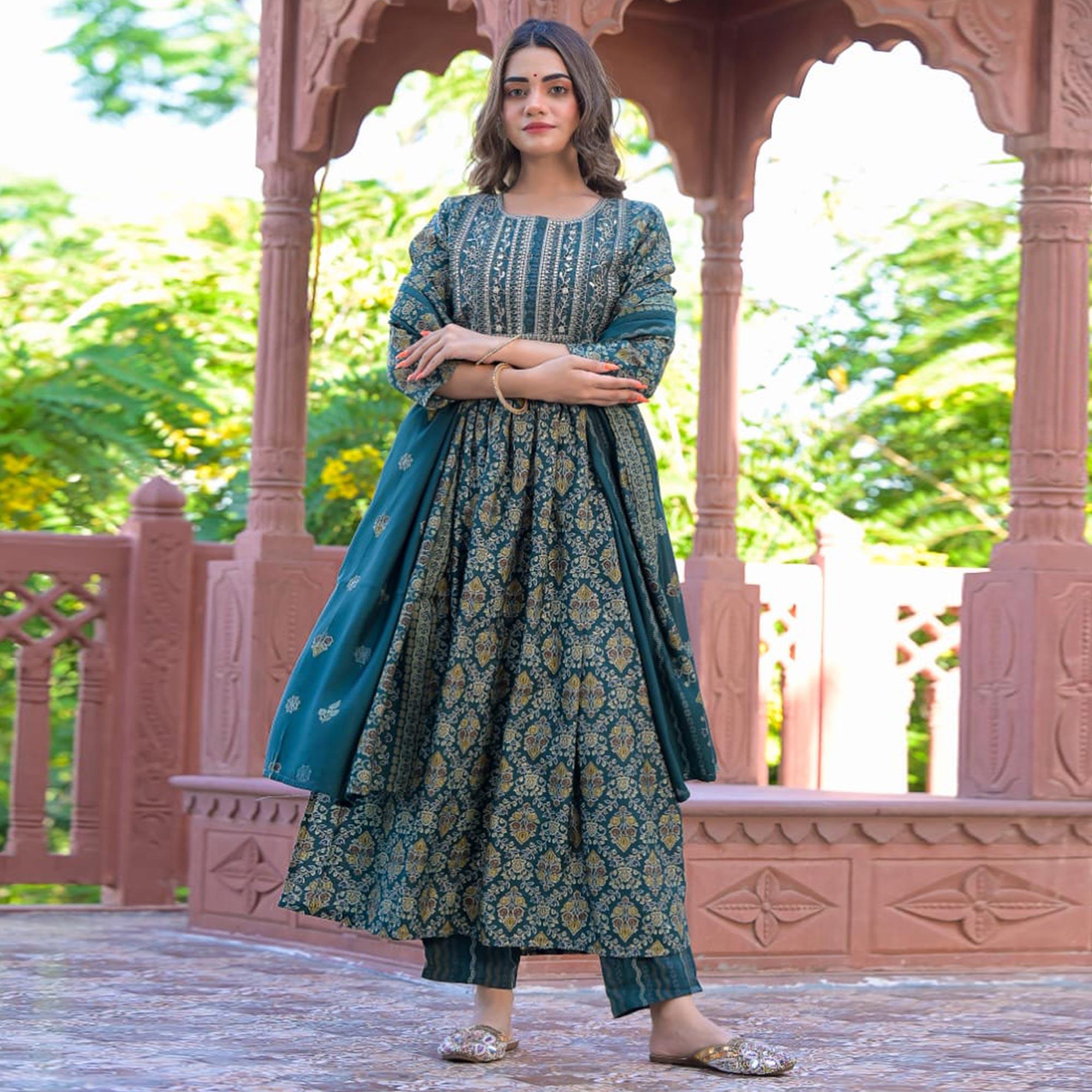 Green Printed-Embroidered Chanderi Kurti Pant Set With Dupatta - Peachmode