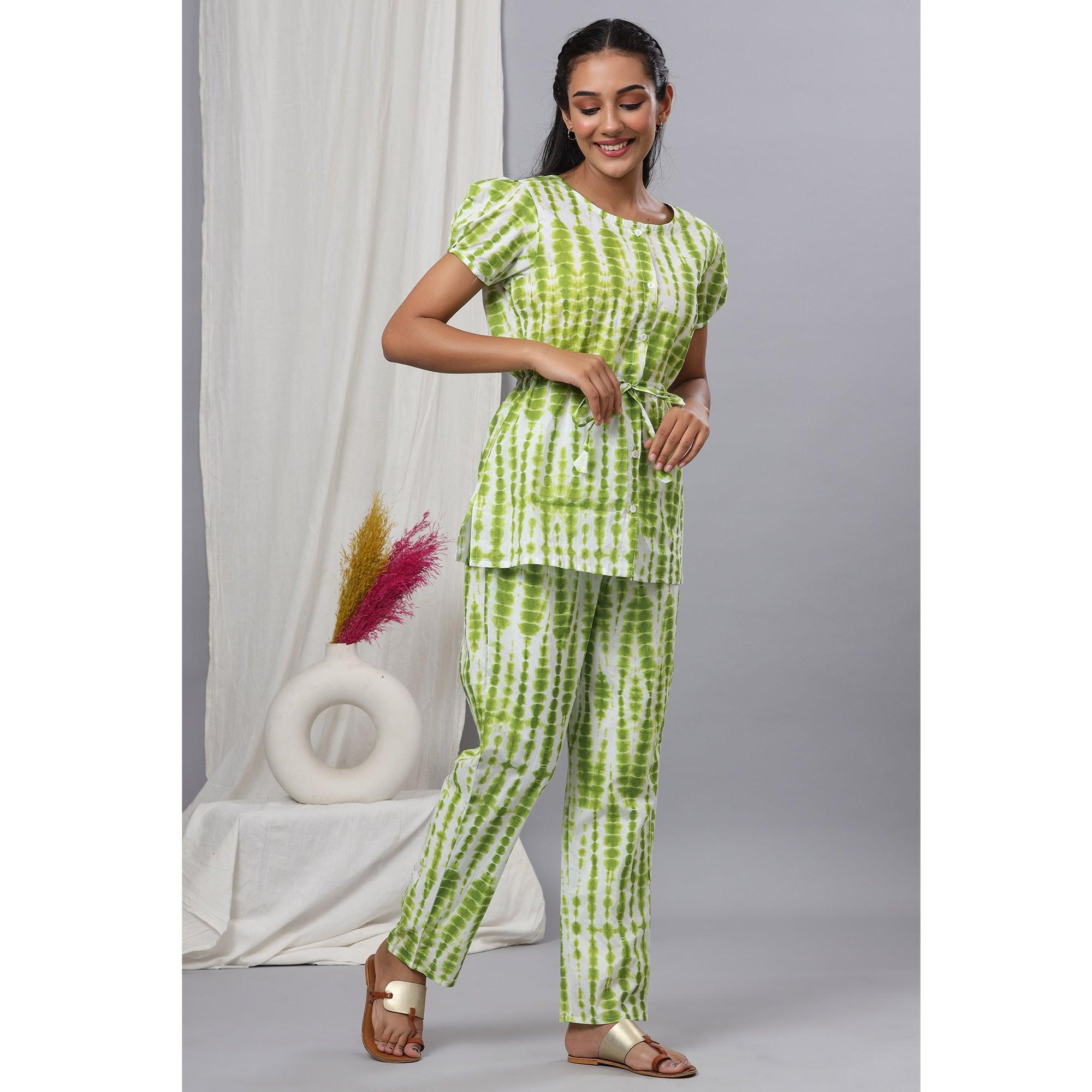 Green Printed Pure Cotton Night Suit - Peachmode