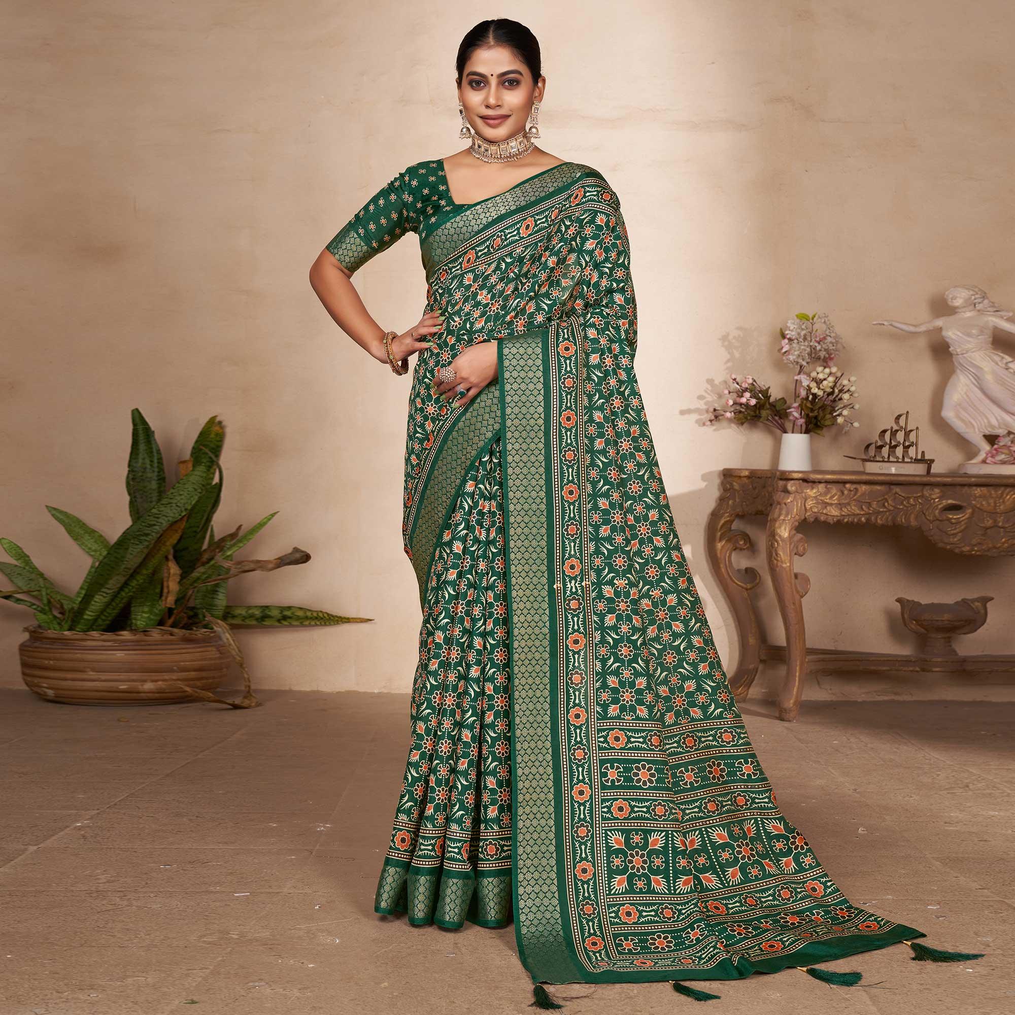 Green Printed-Woven Dola Silk Saree With Tassels - Peachmode