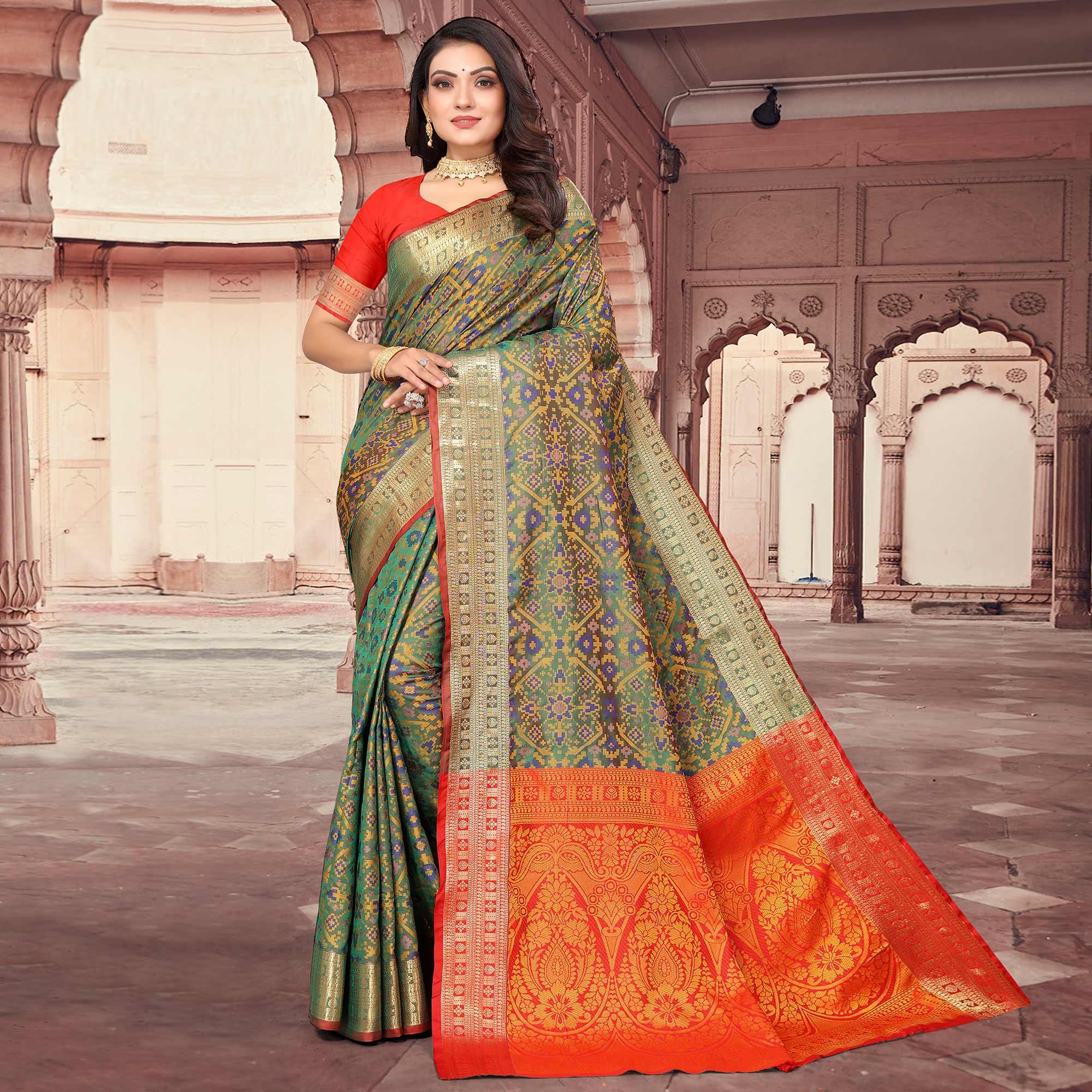 Green Woven Cotton Silk Saree - Peachmode