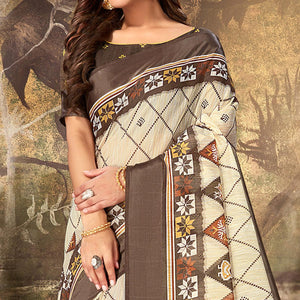 Groovy Cream Colored Casual Wear Geometric Printed Cotton Saree - Peachmode