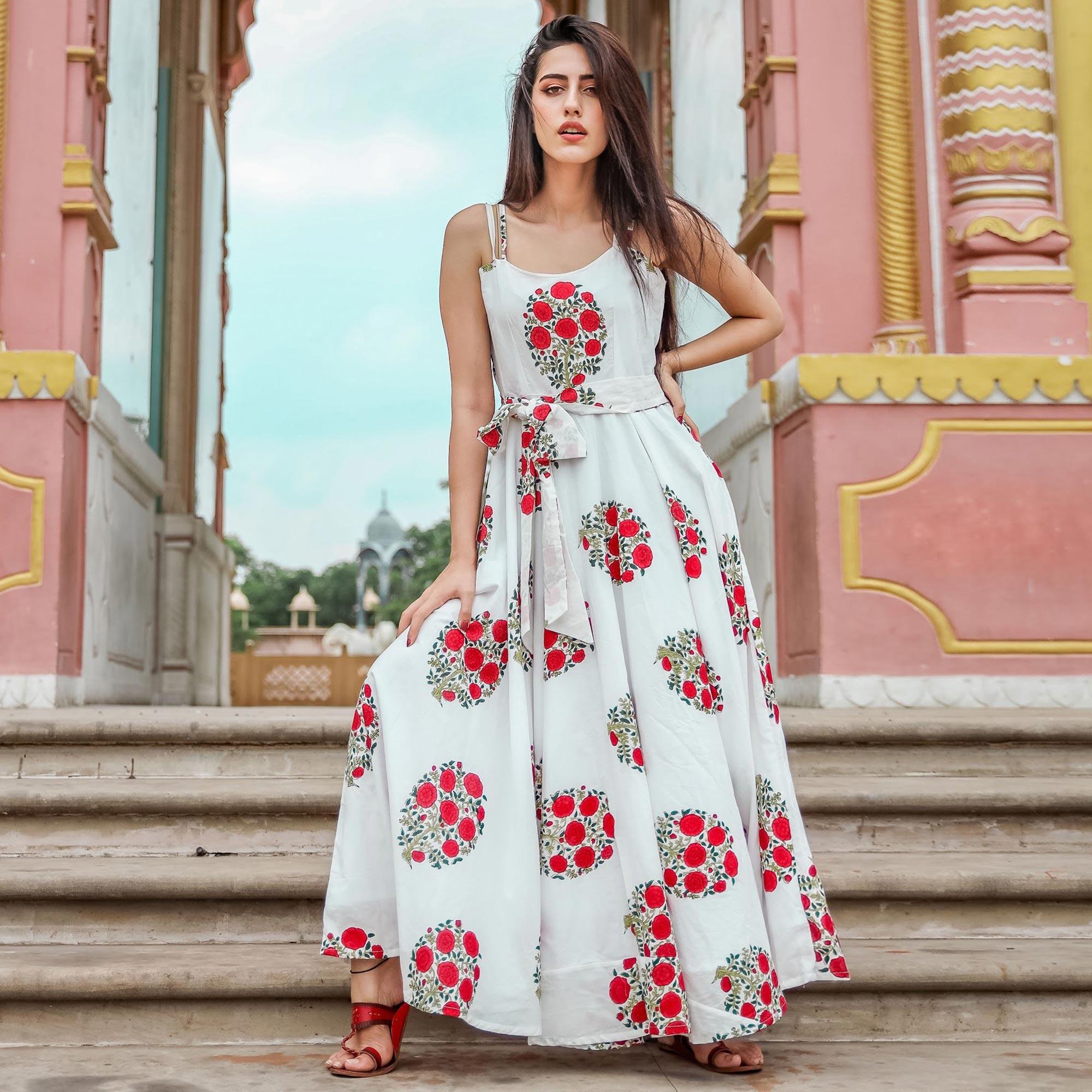 Innovative White Colored Casual Digital Floral Printed Cotton Gown With Matching Mask - Peachmode