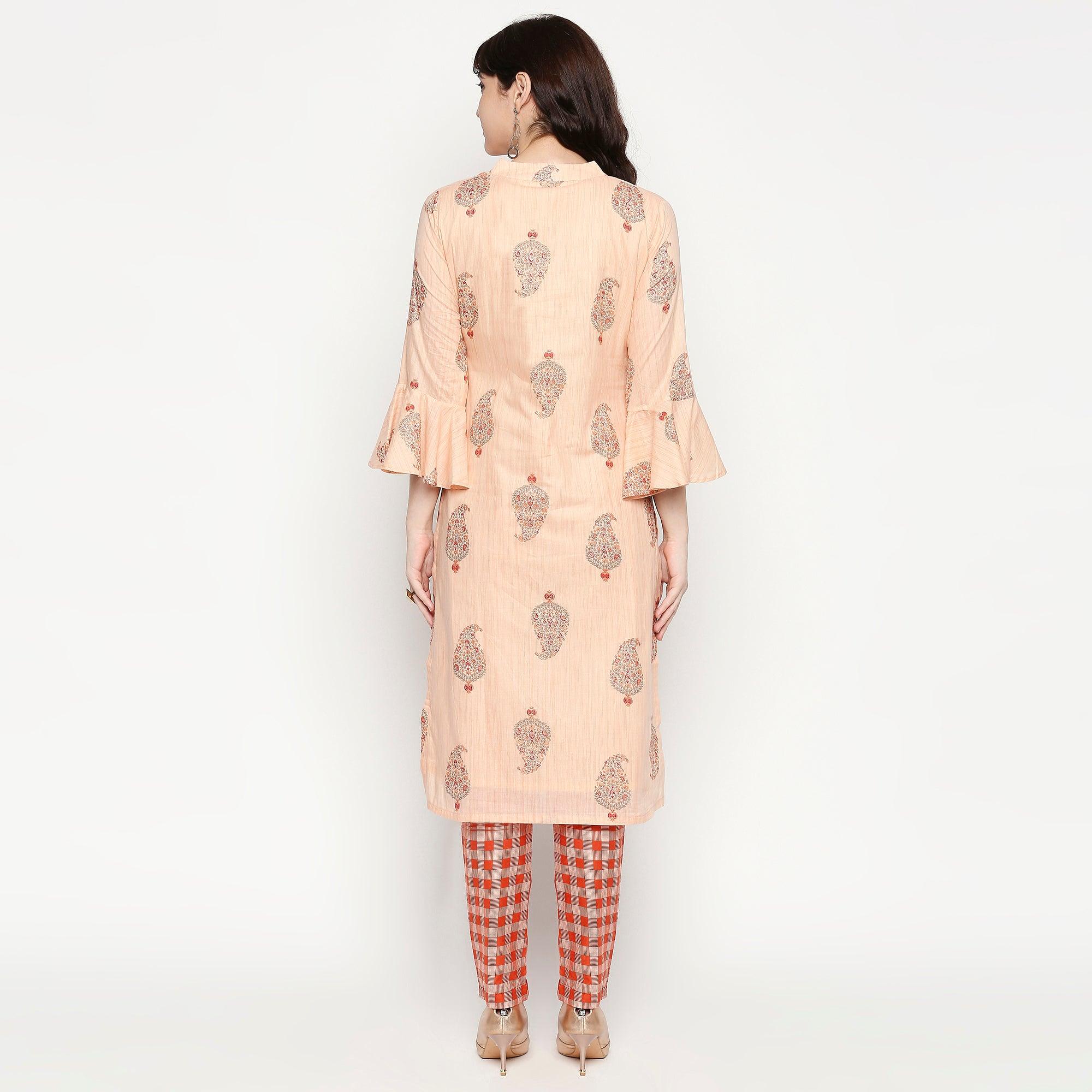 Jazzy Peach Colored Casual Wear Printed Cotton Kurti-Pant Set - Peachmode