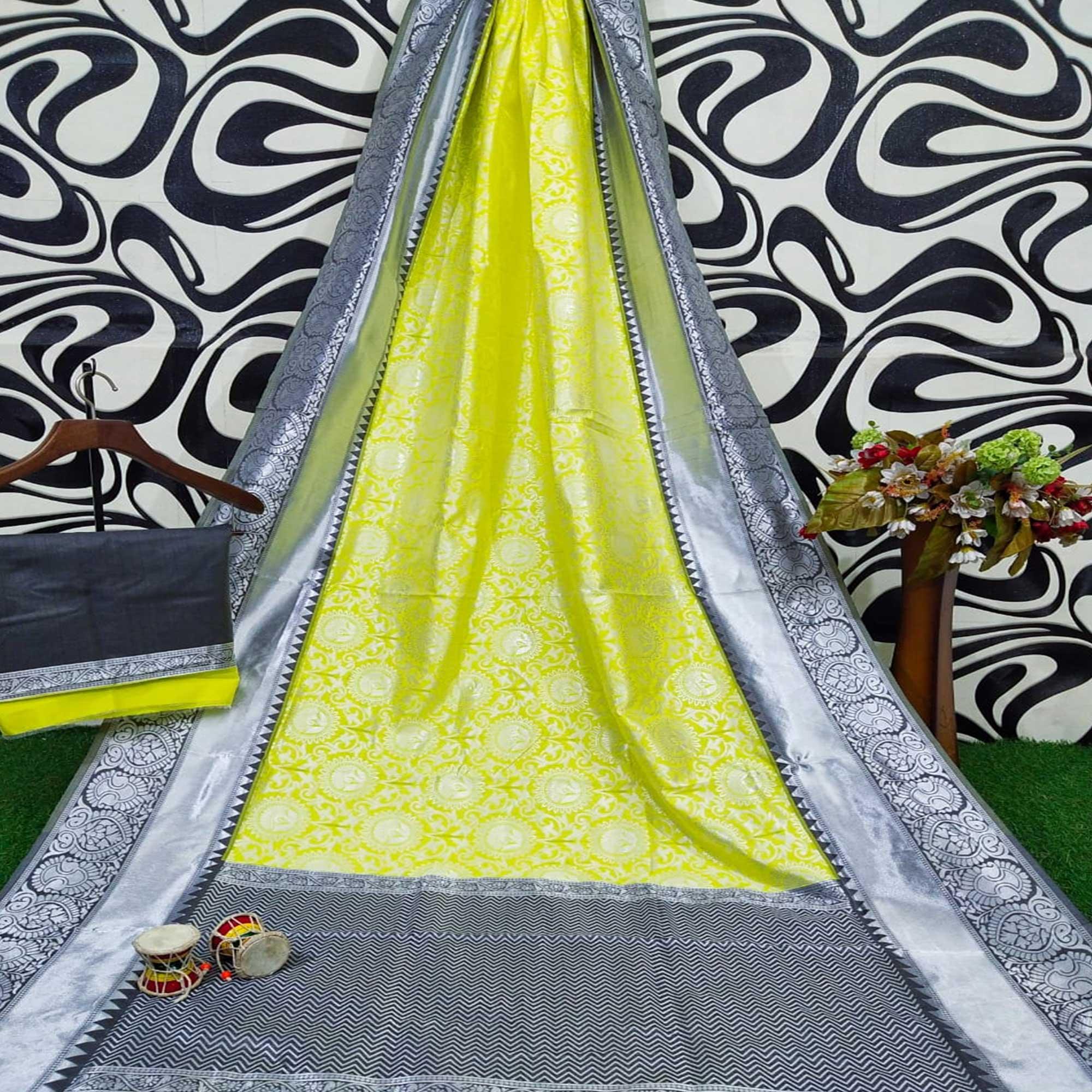 Lemon Green Woven Art Silk Saree - Peachmode