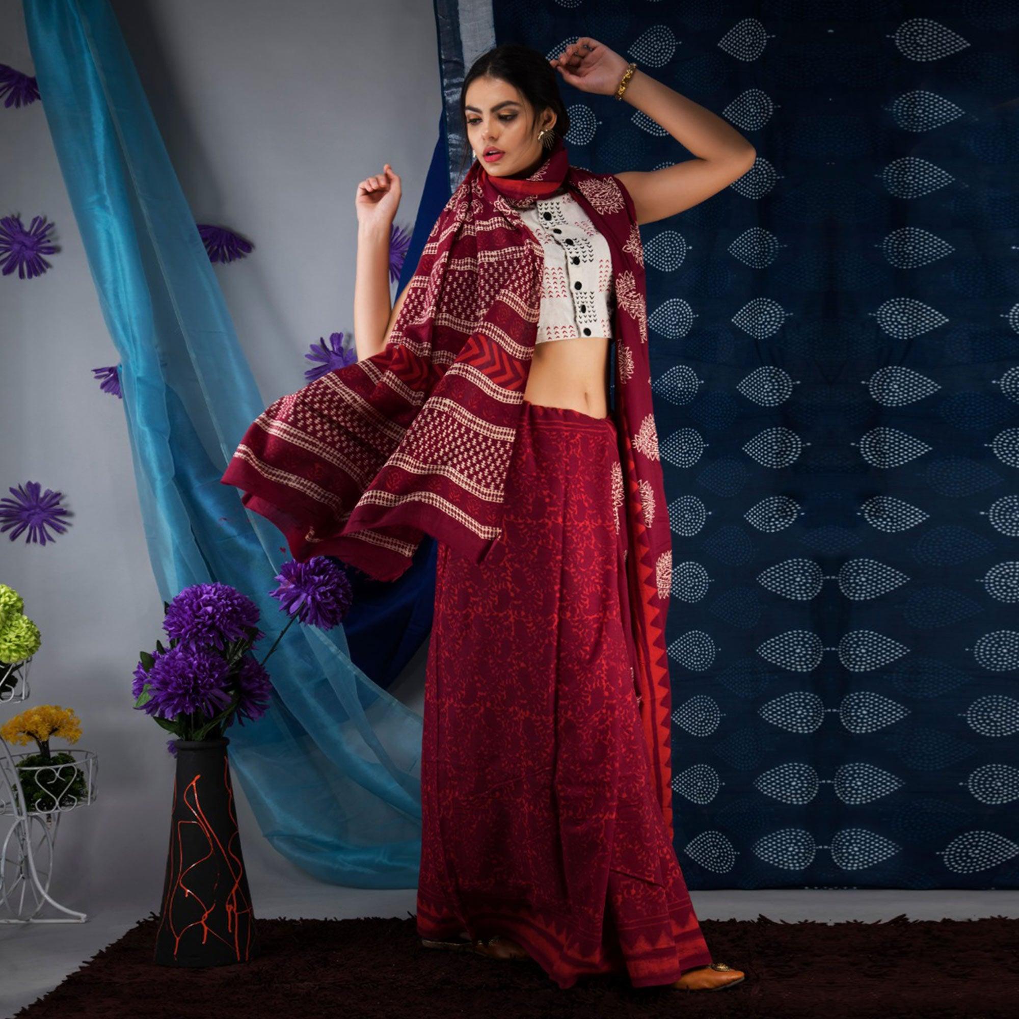 Maroon Abstract Printed Linen Saree - Peachmode