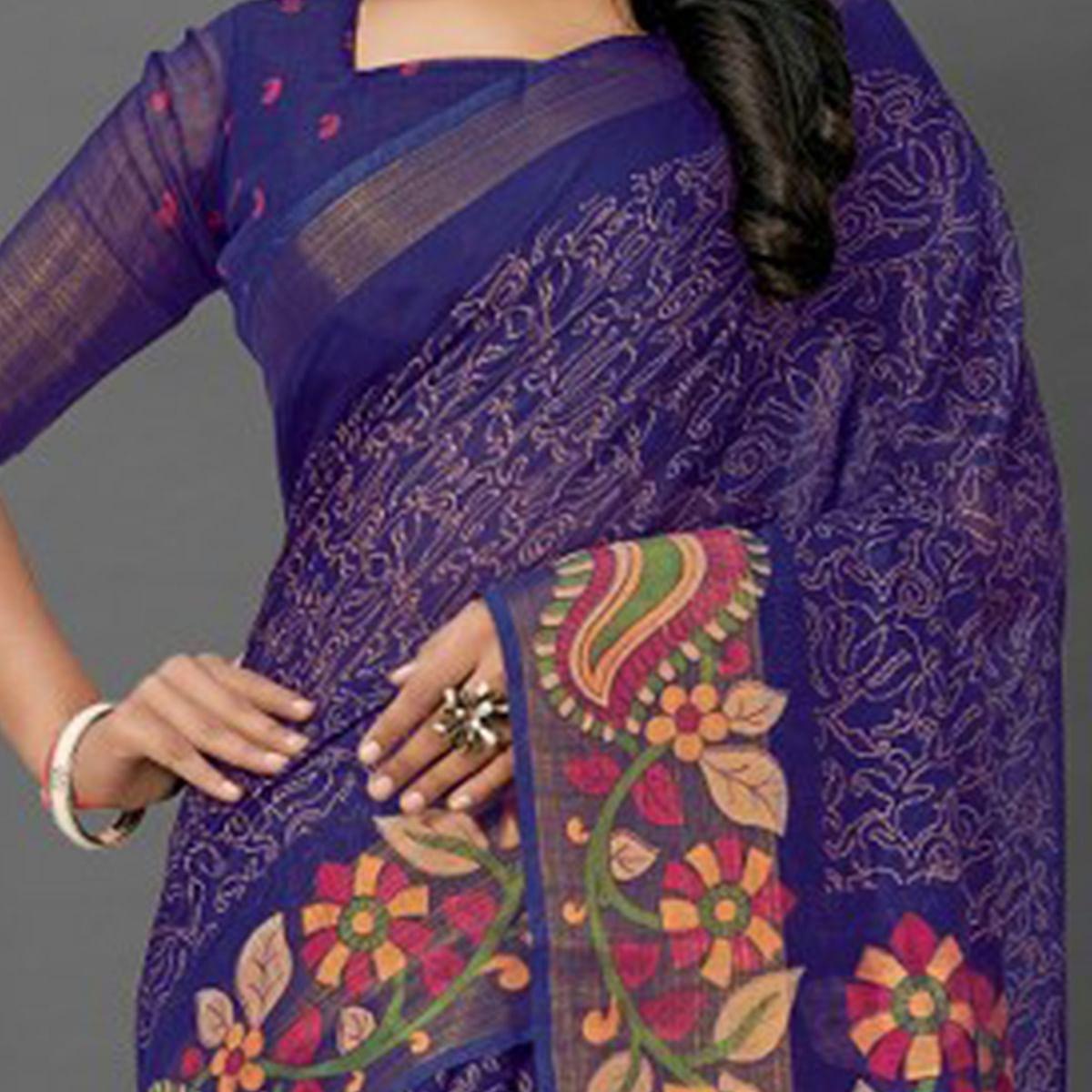 Mesmeric Navy Blue Colored Casual Wear Printed Cotton Saree - Peachmode