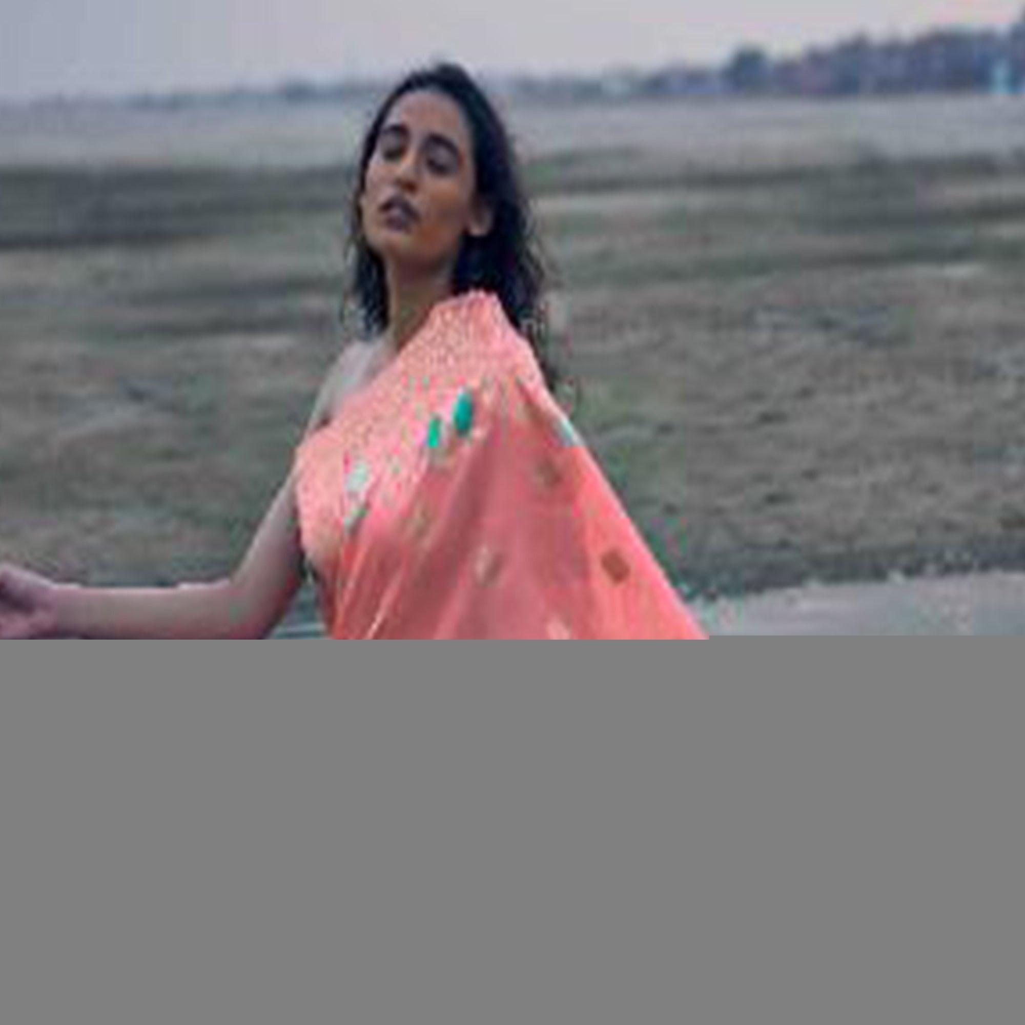 Mesmerising Pink Colored Festive Wear Woven Pure Linen Silk Saree - Peachmode