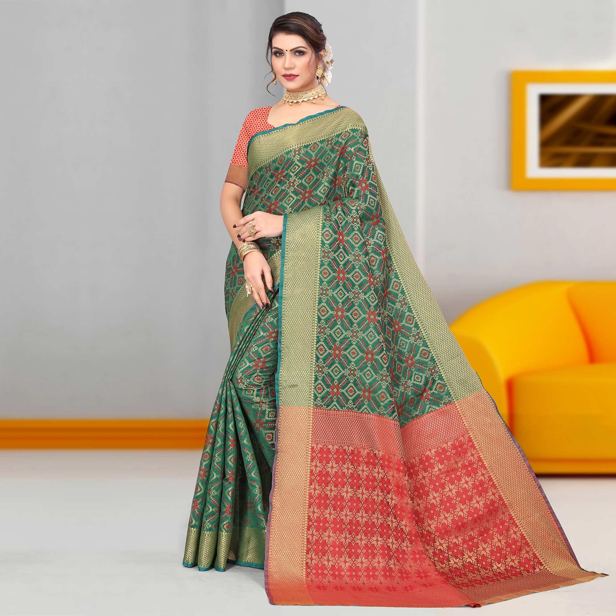 Morpich Woven Jacquard Saree - Peachmode