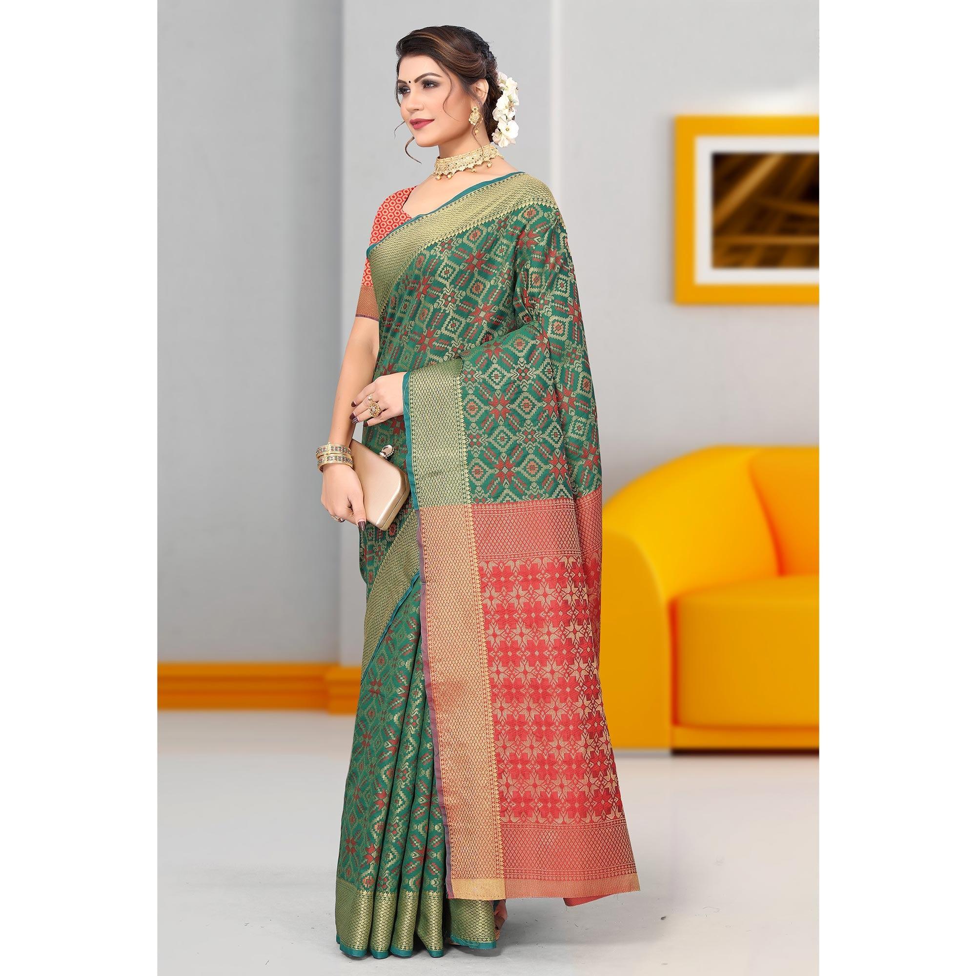 Morpich Woven Jacquard Saree - Peachmode